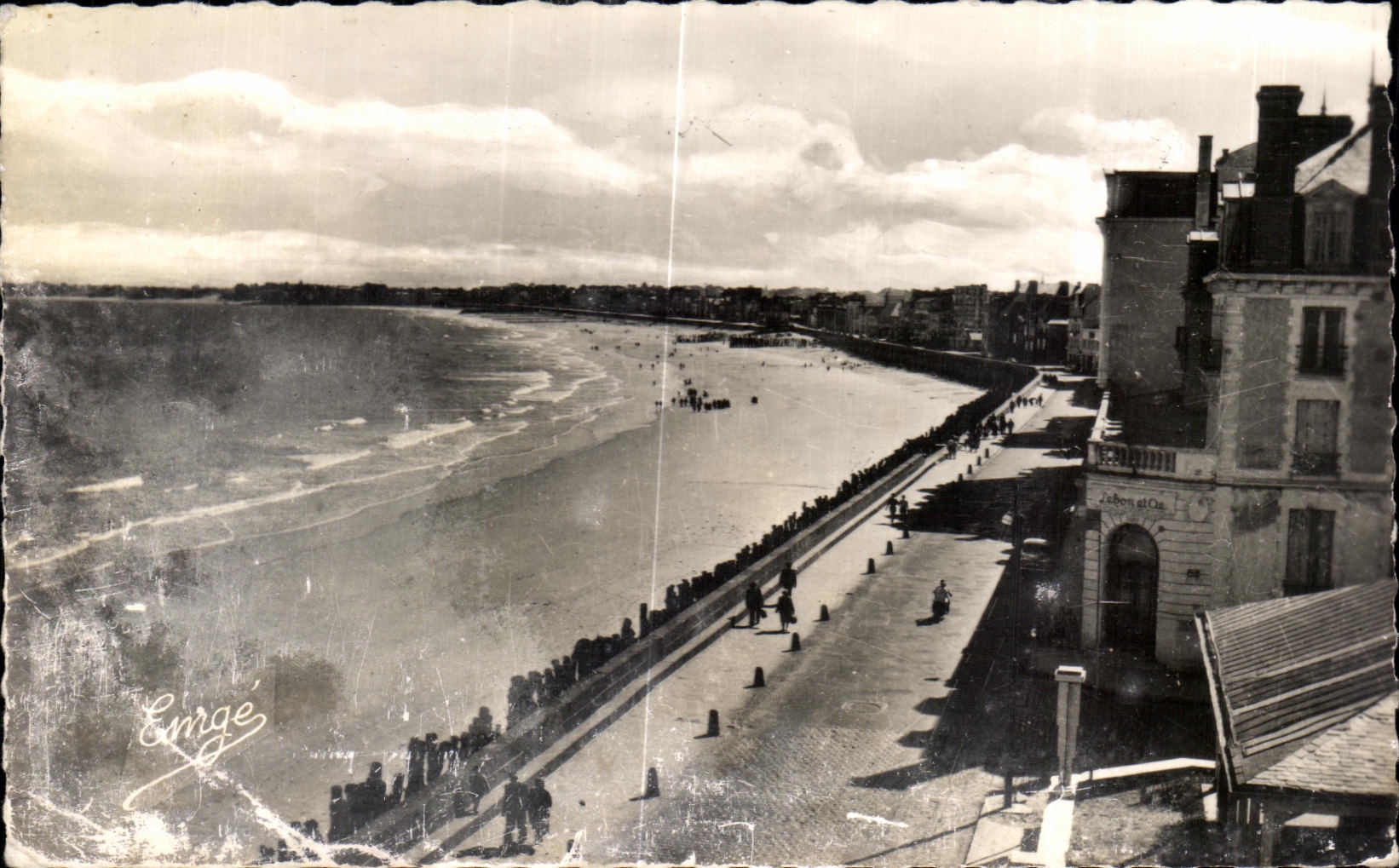 CPA Saint Malo View of the Furrow of the Dam of Main beach