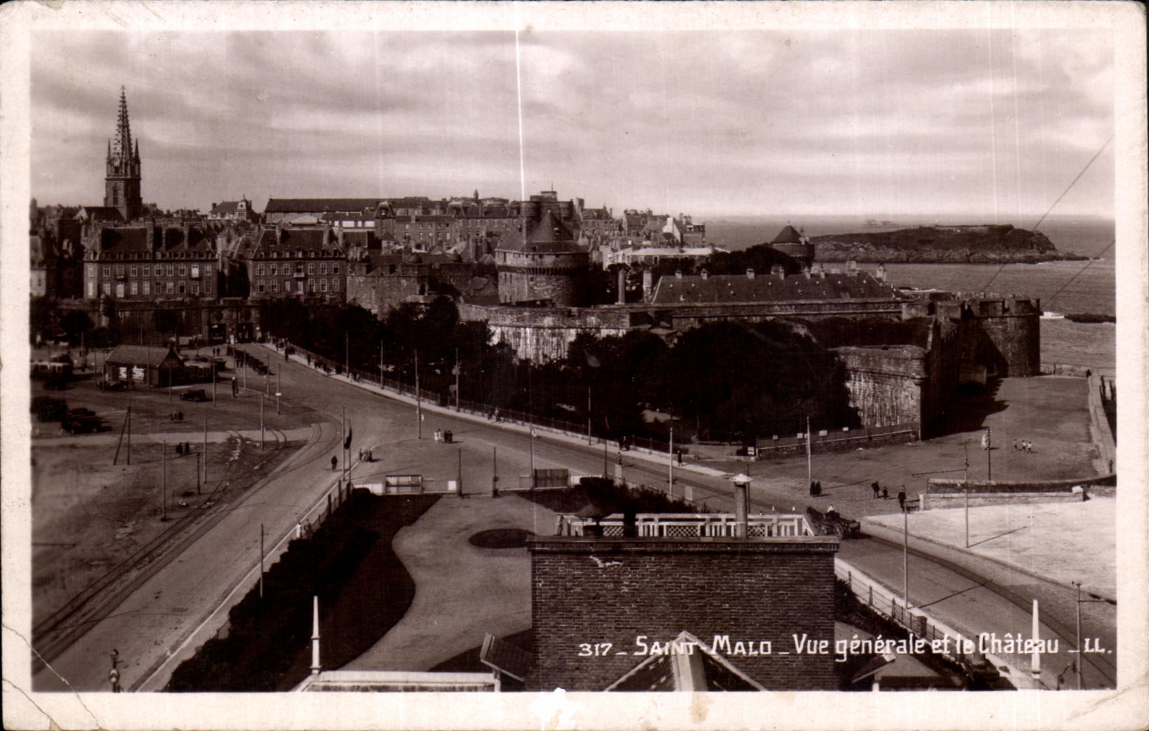 CPA Saint Malo View and the Castle