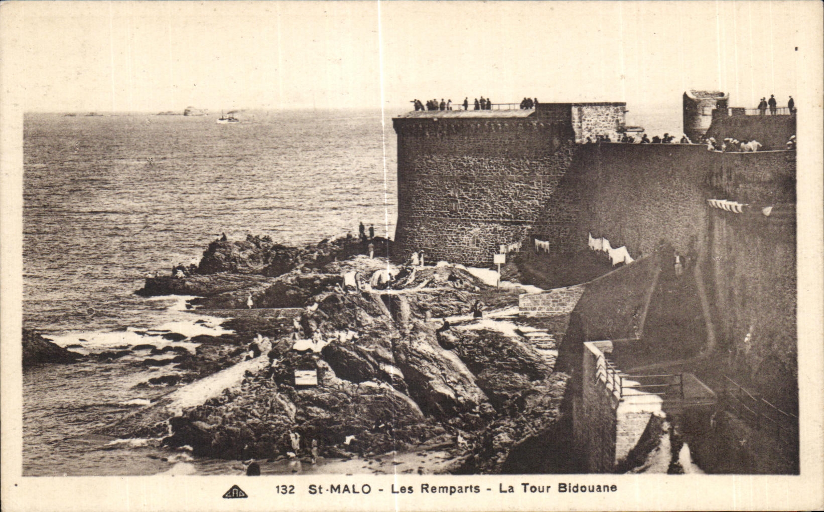 El santo Malo de CPA empareda la torre de Bidouane