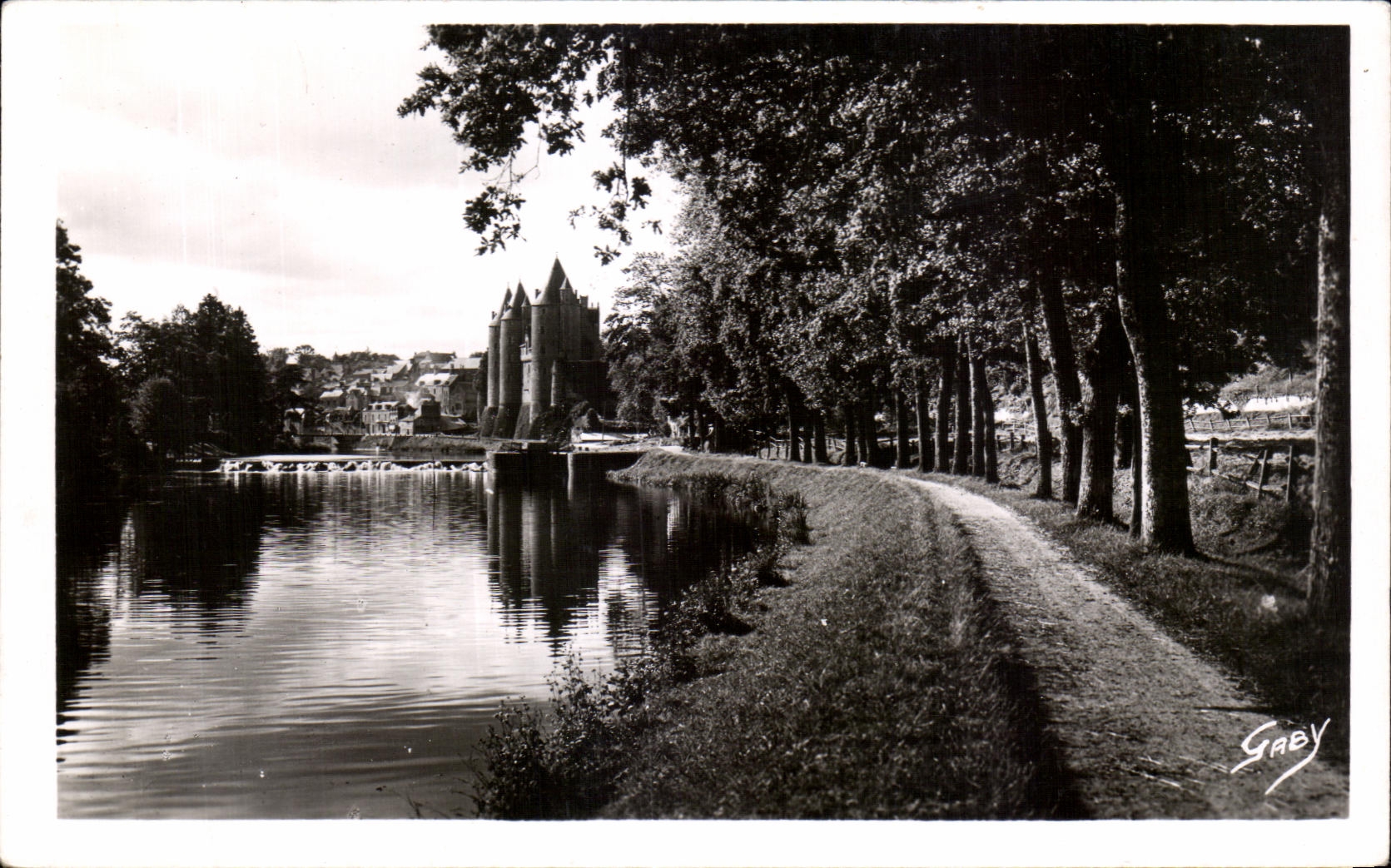 CPA Josselin (Morbihan) el rio expulsan Chamin del remolque y del castillo esplendido