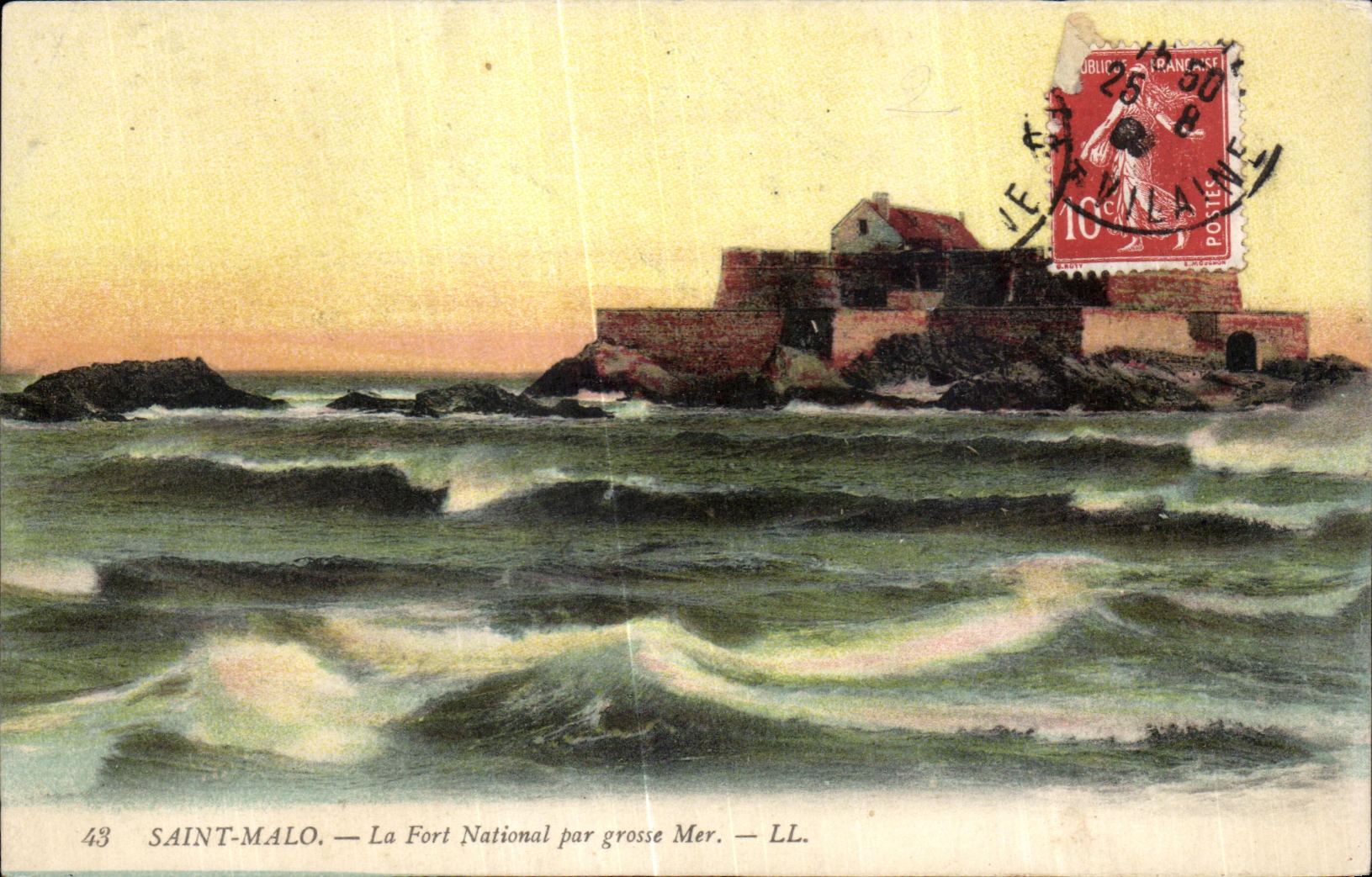 CPA Saint Malo La Fort National par grosse Mer