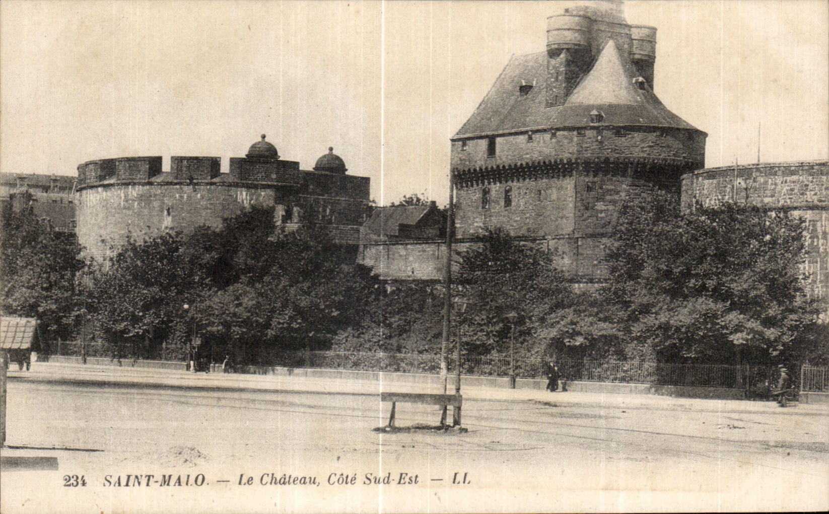 CPA Saint Malo Le Chateau Cote Sud Est