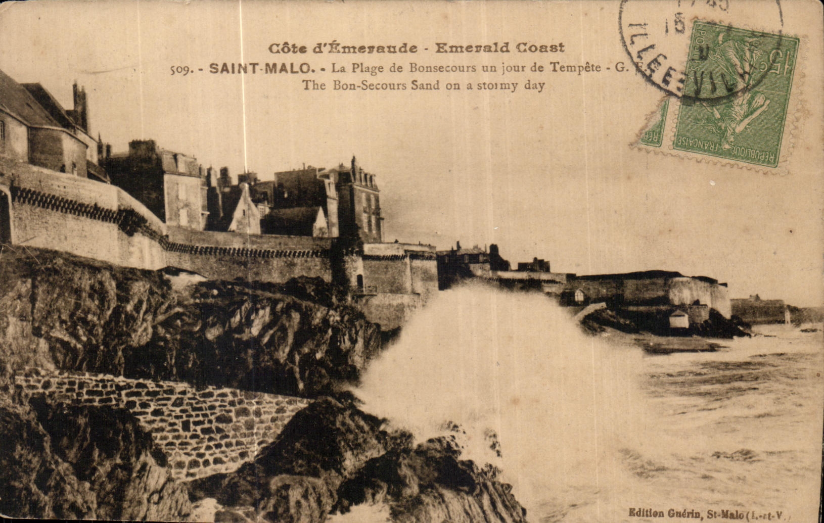 CPA Cote d Emevaude Emevald Coast Saint Malo La Plage de Bonsecours un jour de Tempete