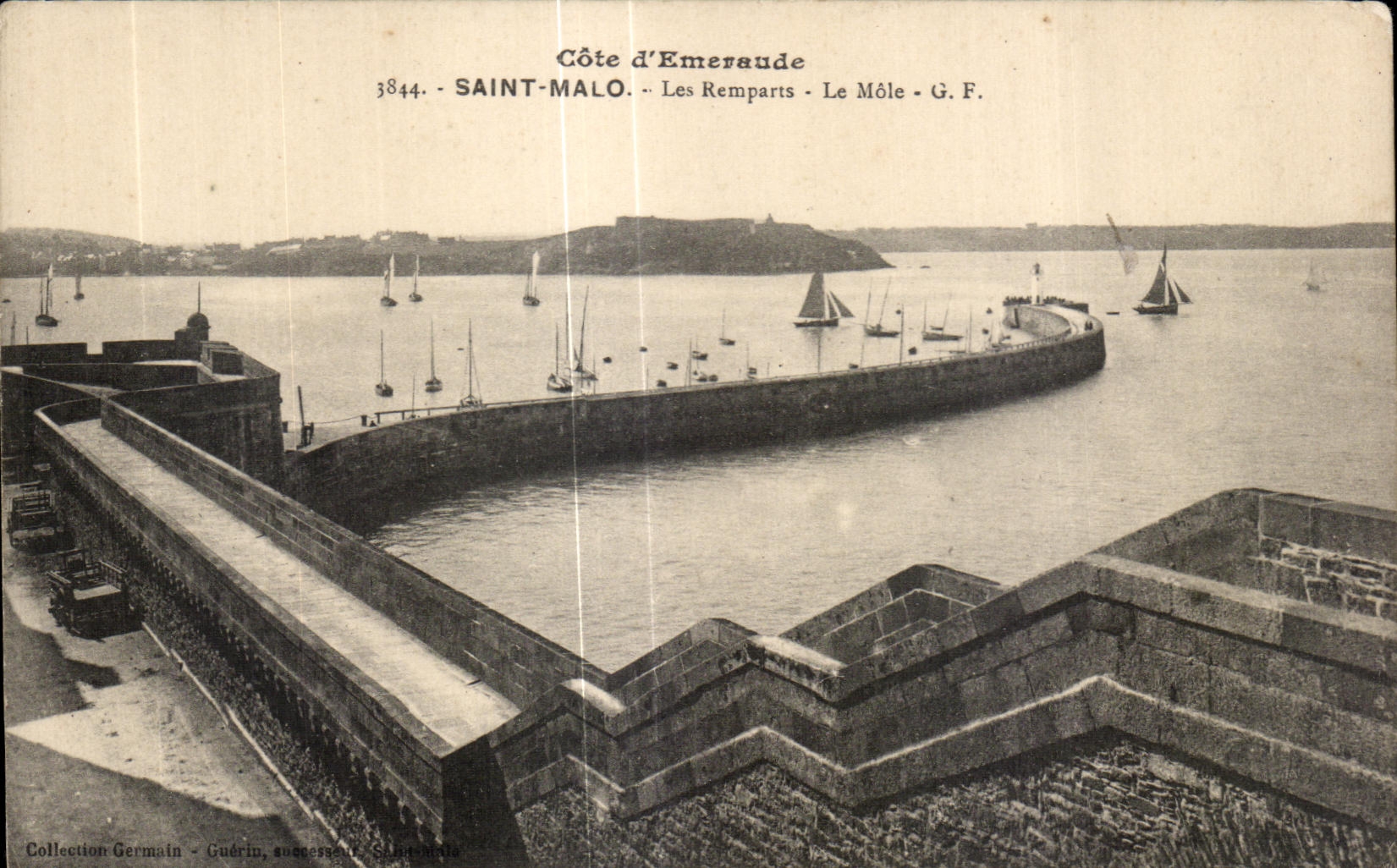 CPA dimensiona a santo de Emeraude Malo las paredes el topo