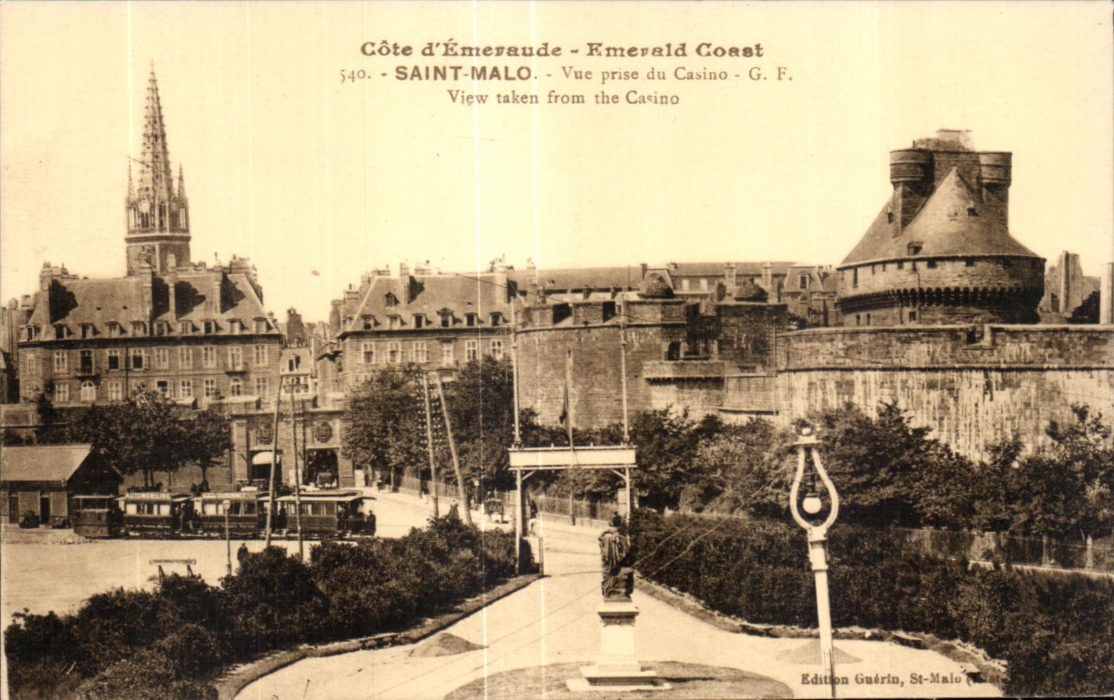 Santo esmeralda Malo de la costa de Emeraude de las dimensiones de CPA visto del tren del casino