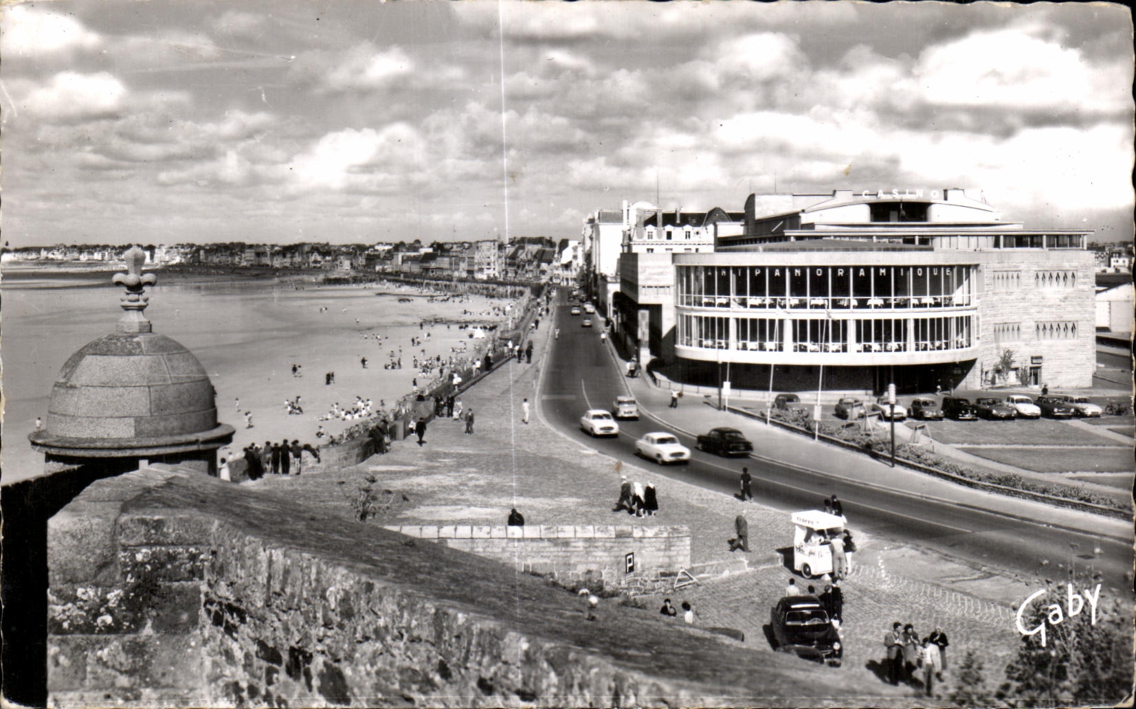 Santo Malo de CPA visto junto y el casino