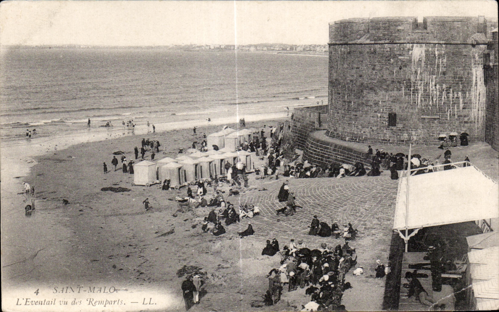 Gama de Malo del santo de CPA vista de las paredes