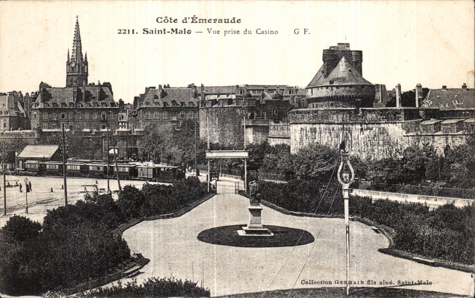 CPA Cote d Emeraude Saint Malo Vue prise du Casino Train 