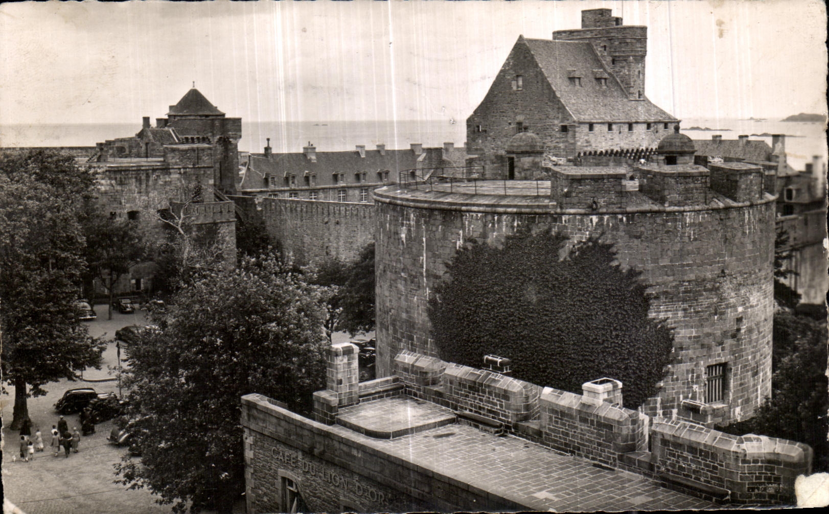 St Malo de CPA el castillo el lugar Chateaubriant el jardin publico de Chateaubriant del castillo