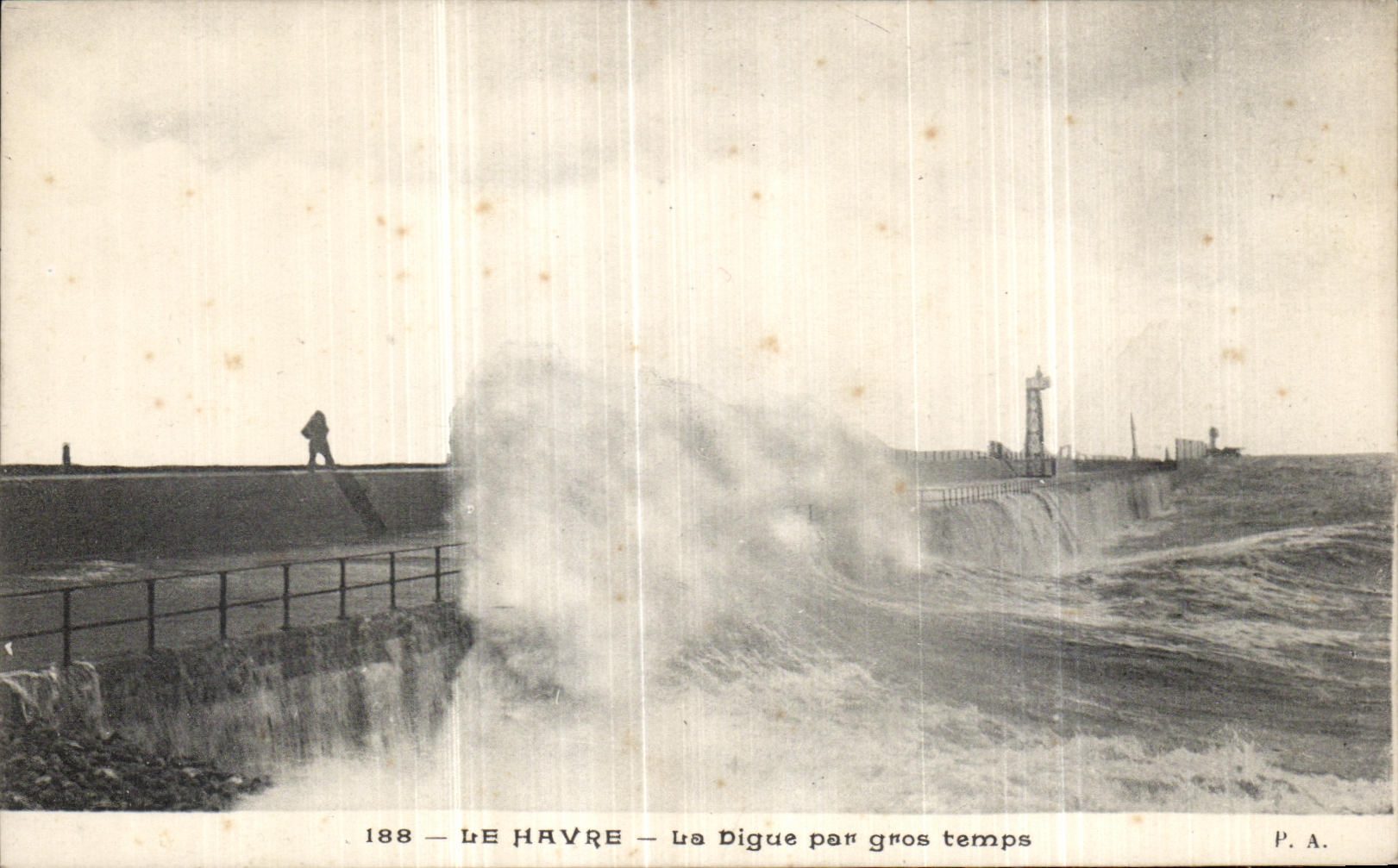 CPA Le Havre Effet Digue par gnos temps