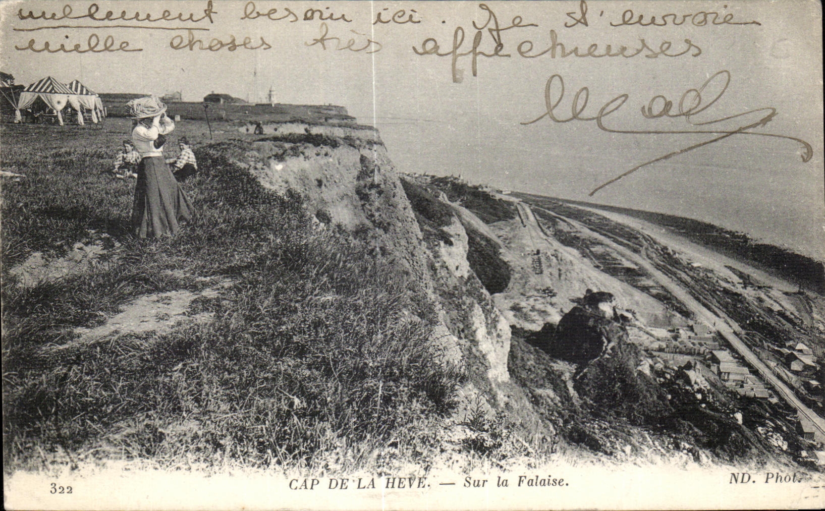 Cabo Le Havre de CPA de Heve en el acantilado