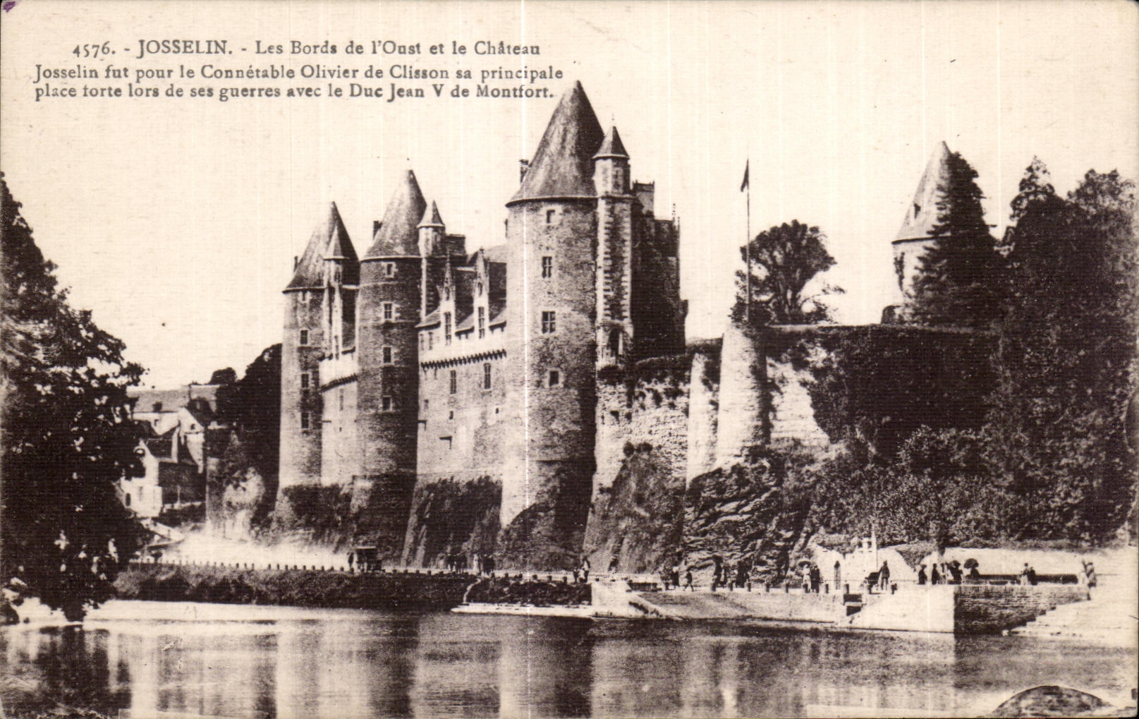 CPA Josselin que los bordes del mi expulsan y el castillo de Josselin estaba para el guardia