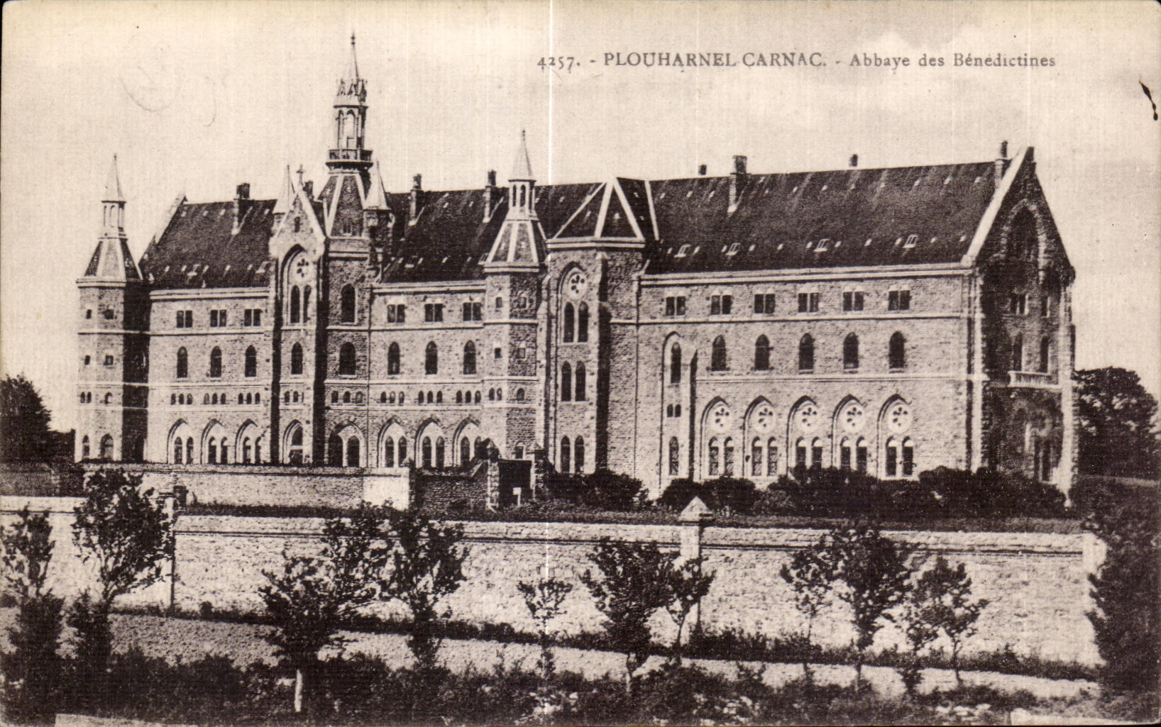 CPA Plouharnel Carnac Abbaye des Benedictines