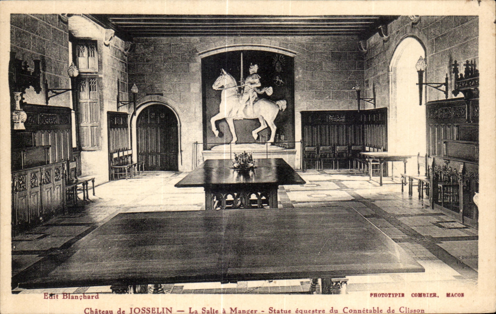CPA Castle De Josselin Salte tiene el equestrian de la estatua de Mencer del guardia de Clisson