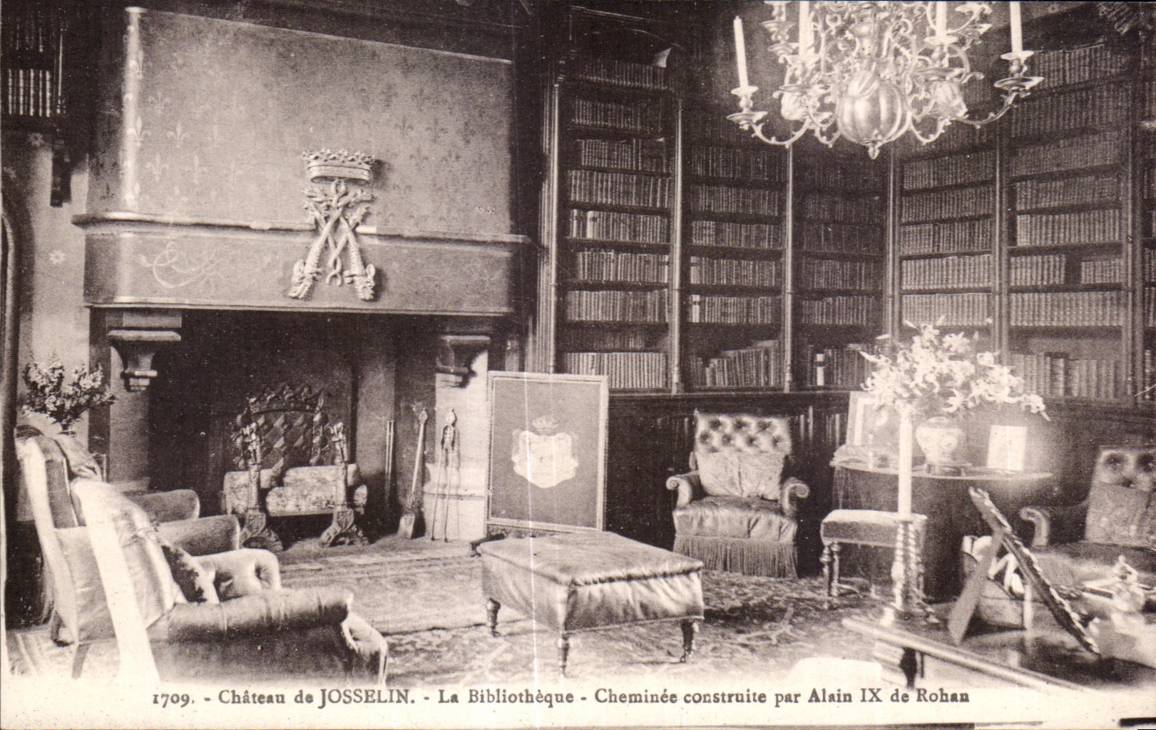 Castillo de CPA de Josselin la chimenea de Constrnite de la biblioteca de Alain IX de la biblioteca de Rohan