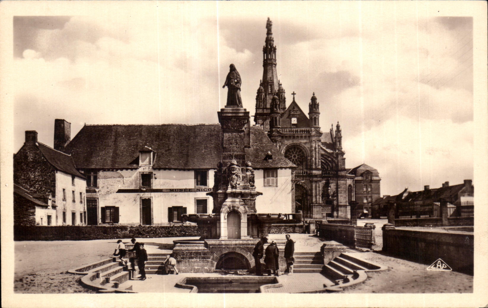 CPA Anne Auray the Miraculous Fountain and the Basilica