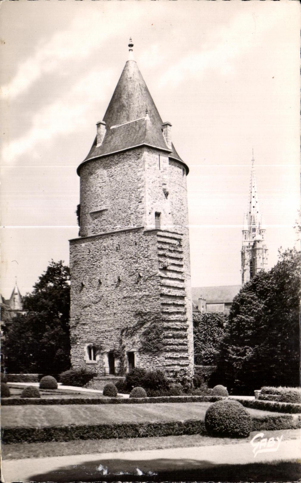 CPA Josselin el isolee de la torre del castillo a la derecha la Campana-torre de la iglesia