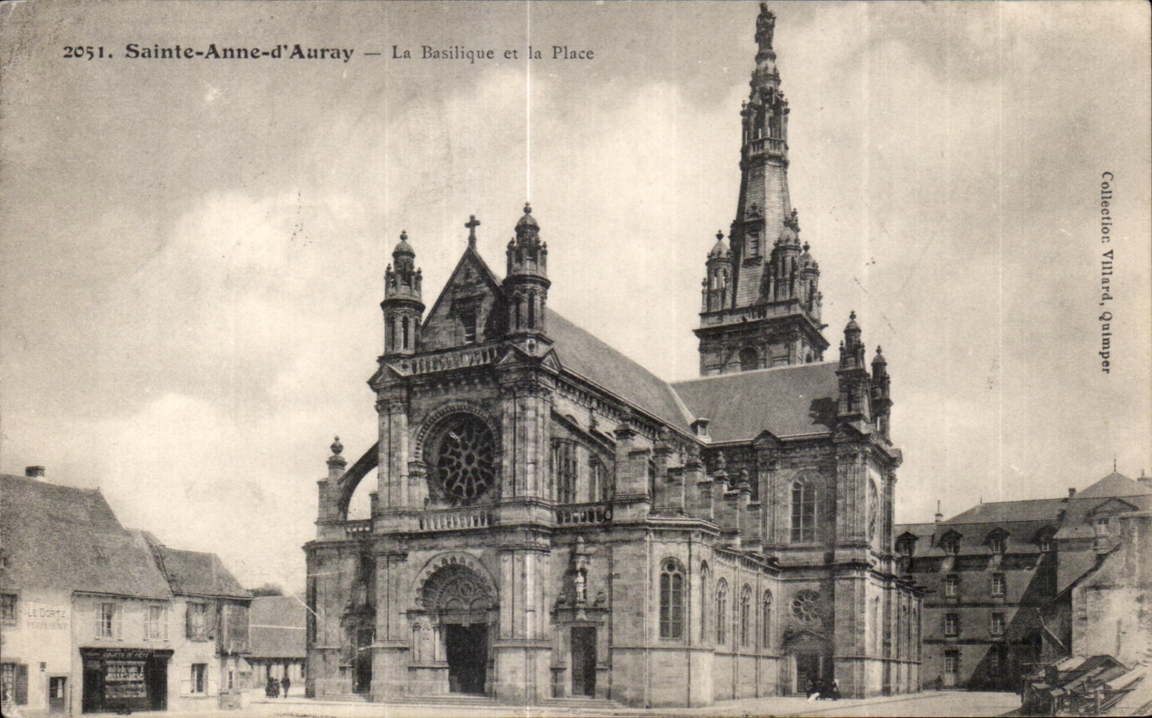 CPA Sainte Anne Auray the Basilica and the Place