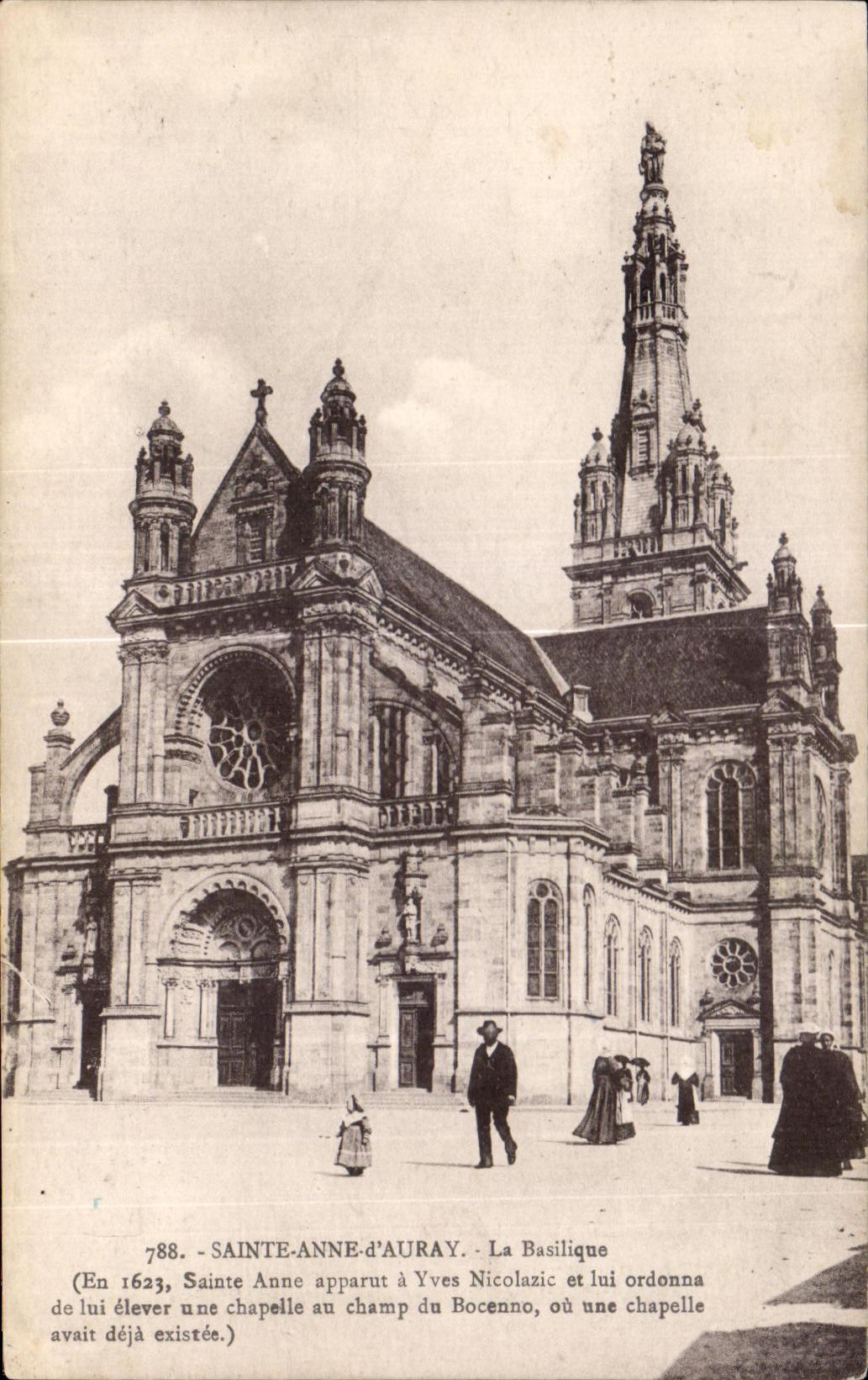 CPA Sainte Anne Auray the Basilica Sainte Anne appeared has Yves