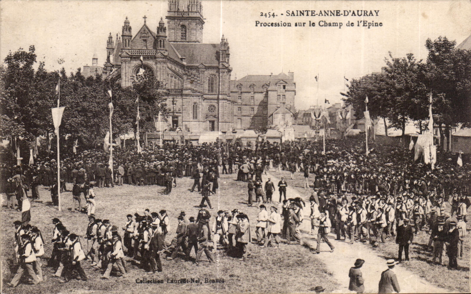 CPA Sainte Anne Auray Procession on the Field of I Spine Pilgrimage