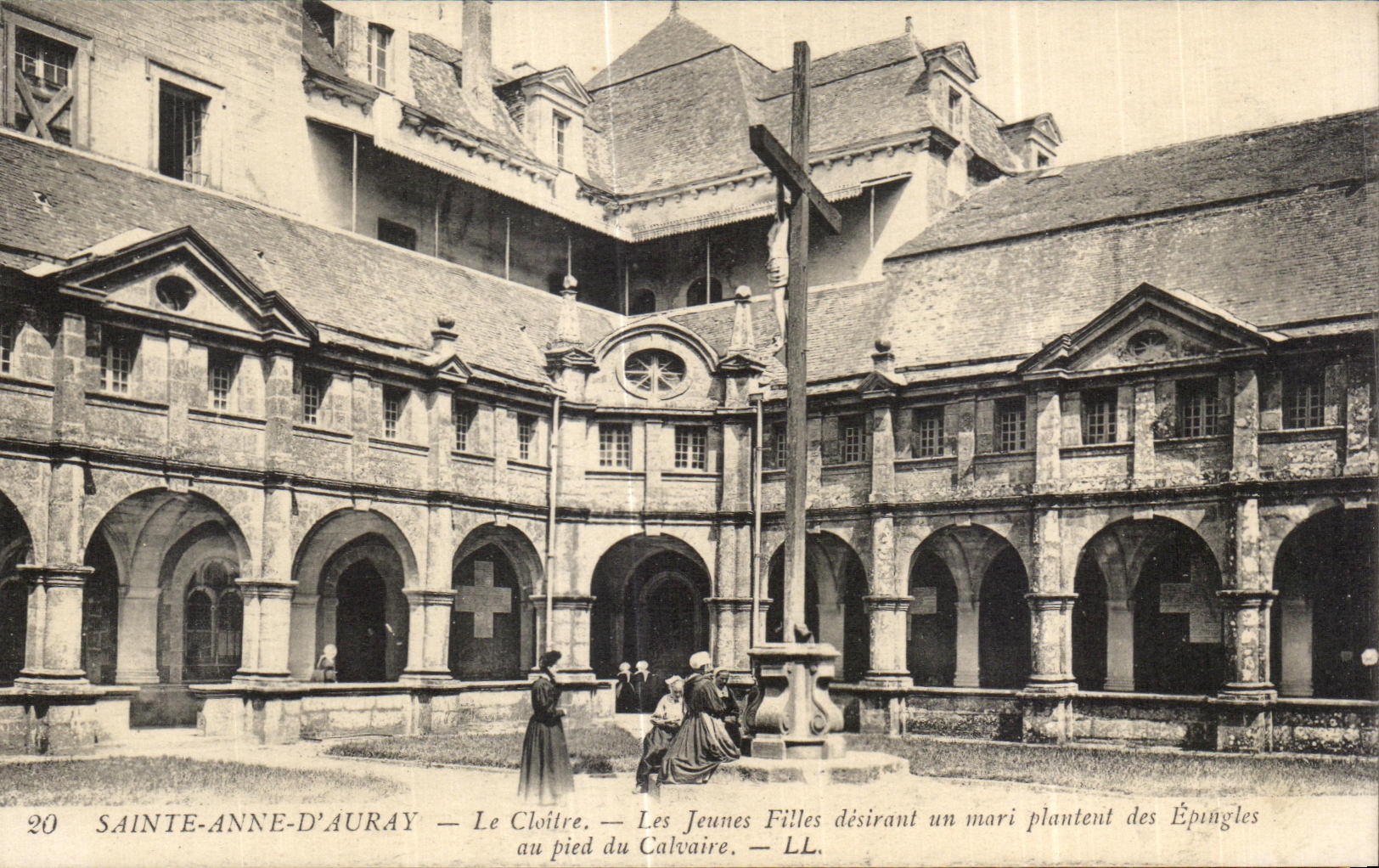 CPASainte Anne Auray Le Cloitre the young girls wishing a husband plant Pins with the foot of the Martyrdom