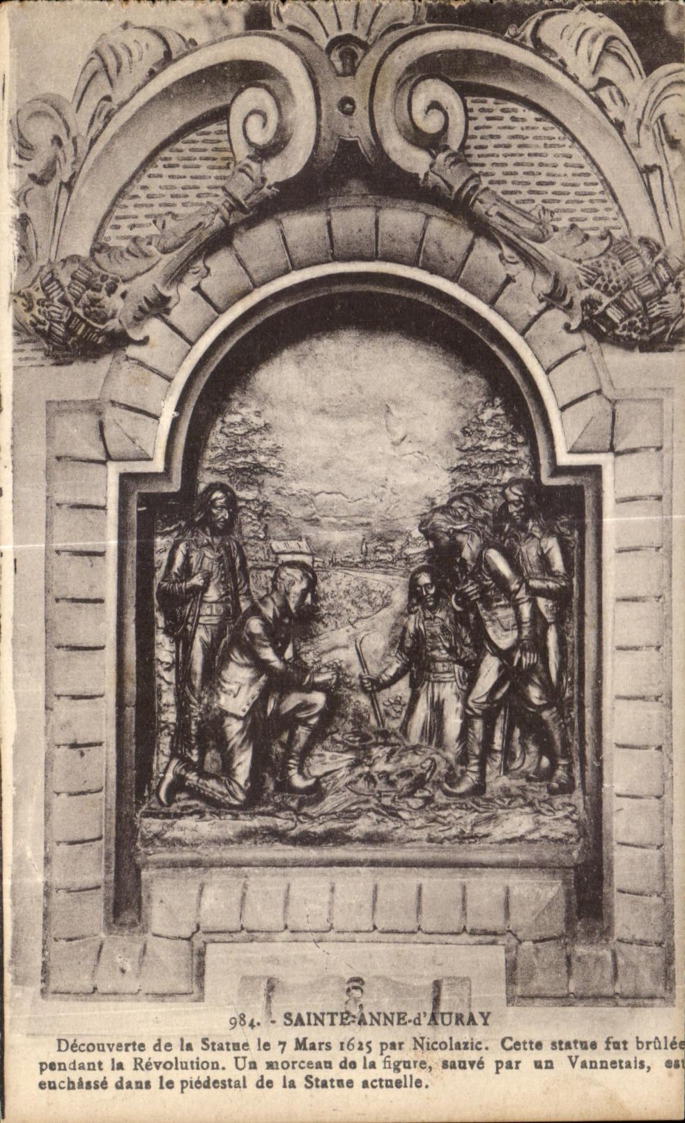 CPA Sainte Anne Auray Discovered of Statue it