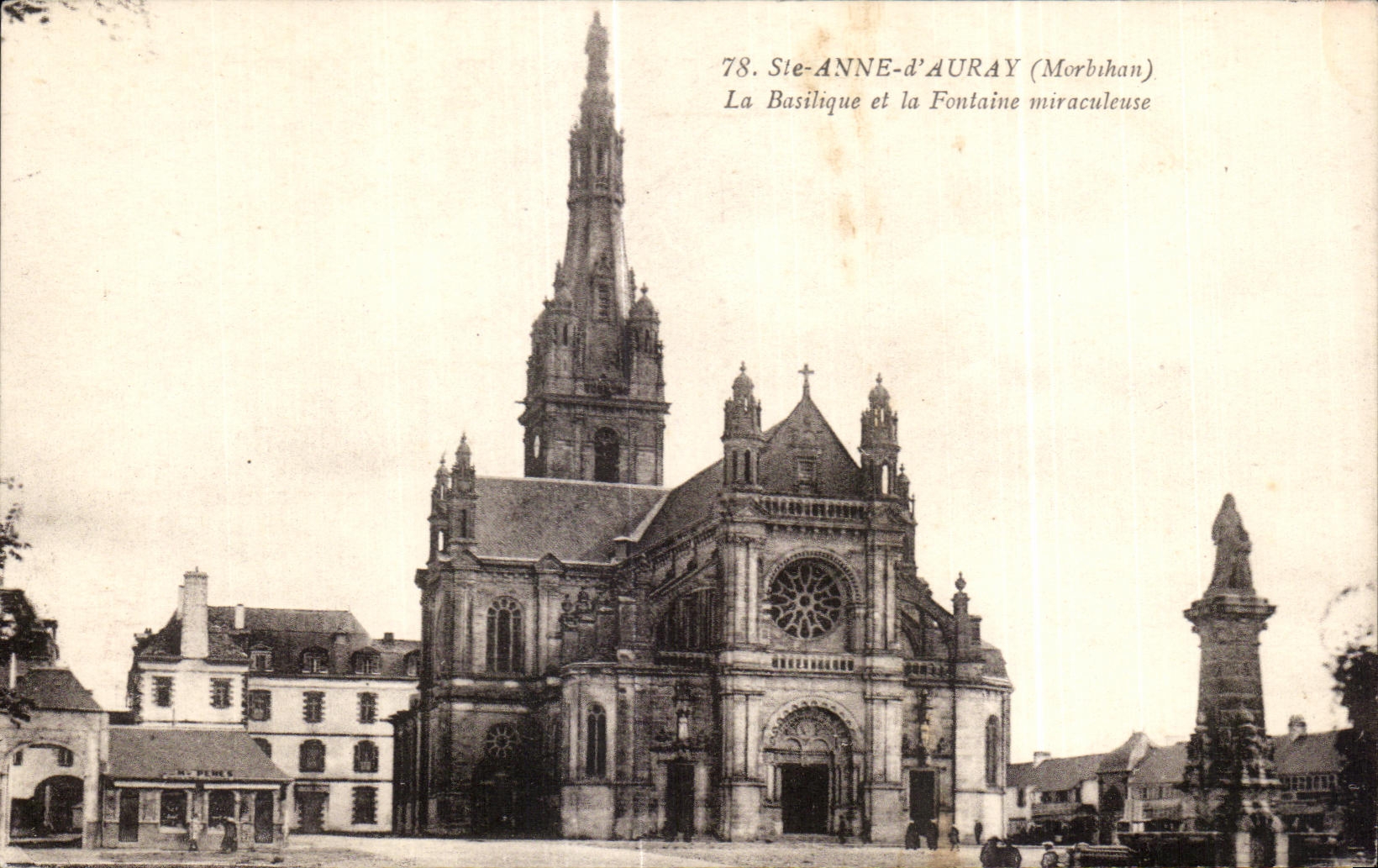 CPA Anne Auray (Morbihan) the Basilica and the miraculous Fountain