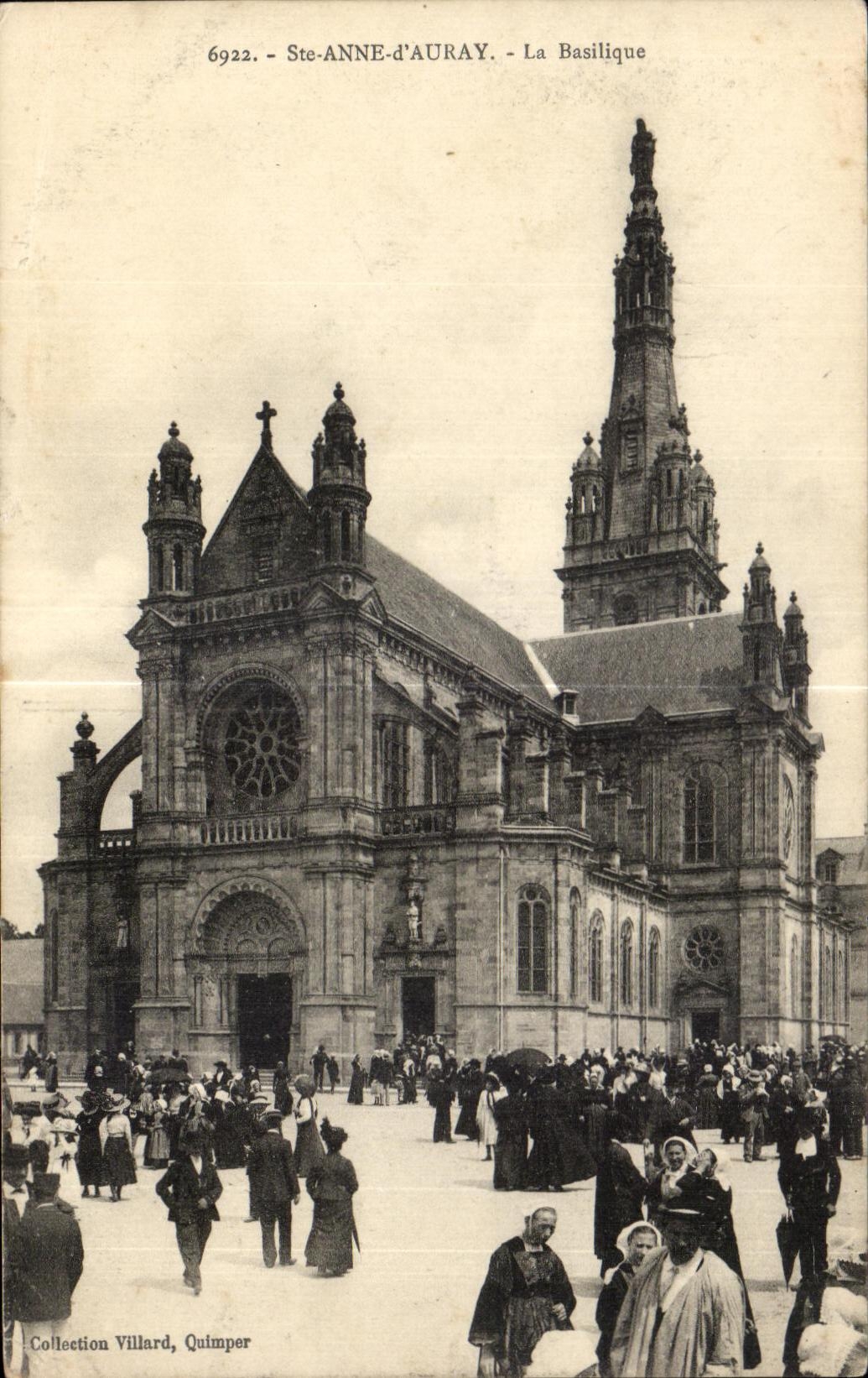 CPA Anne Auray the Basilica Costume Folklore