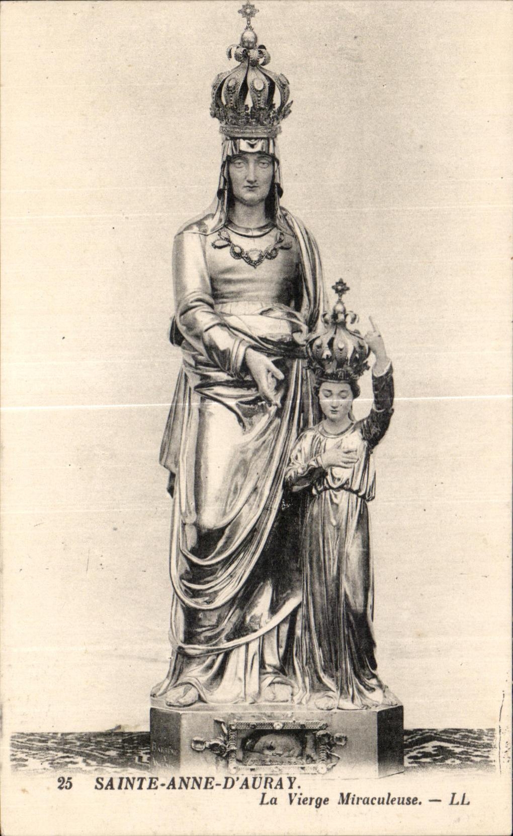 CPA Saint Anne Auray the Miraculous Virgin