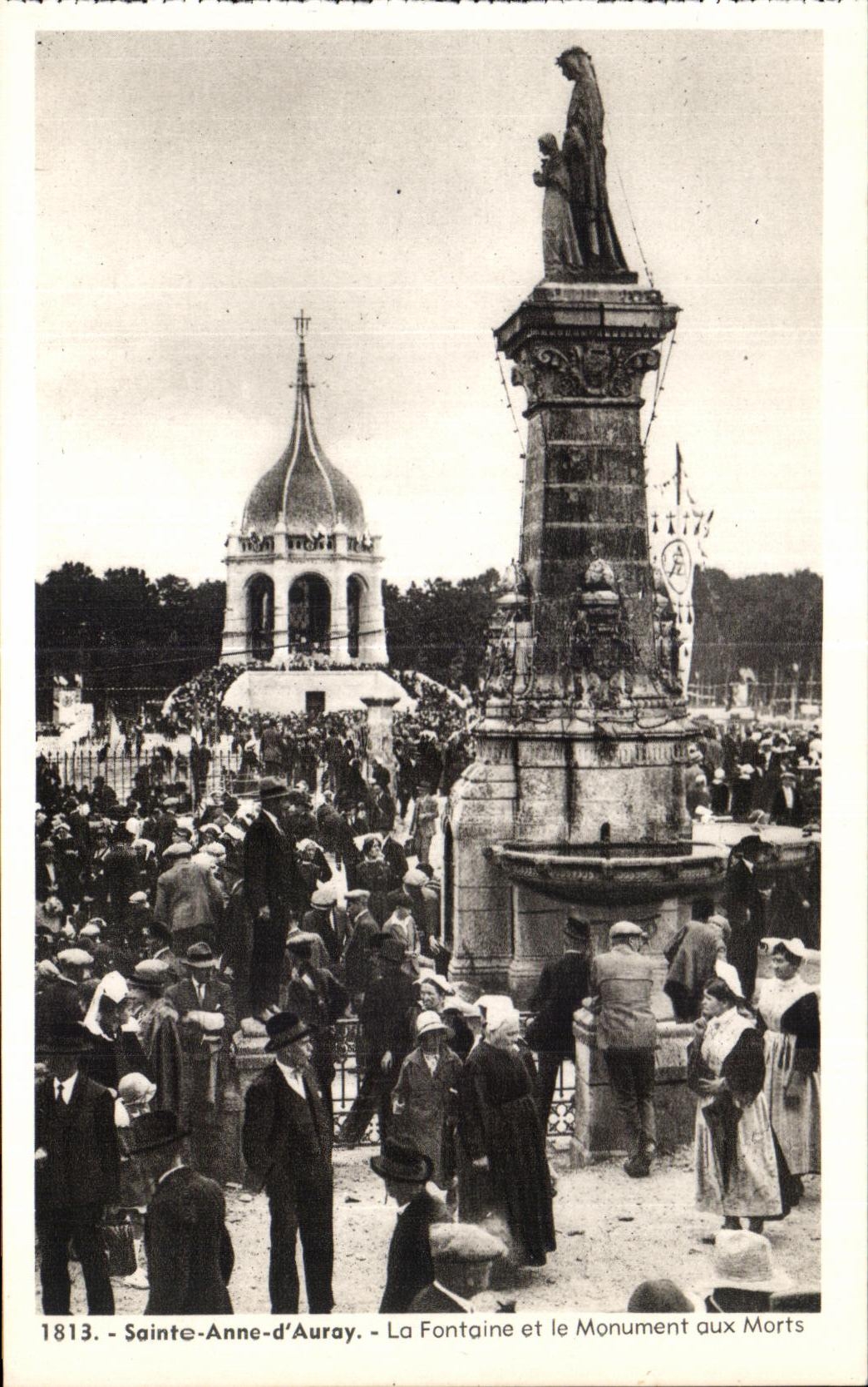 CPA Anne Auray the Dead Fountain and the naux Monument