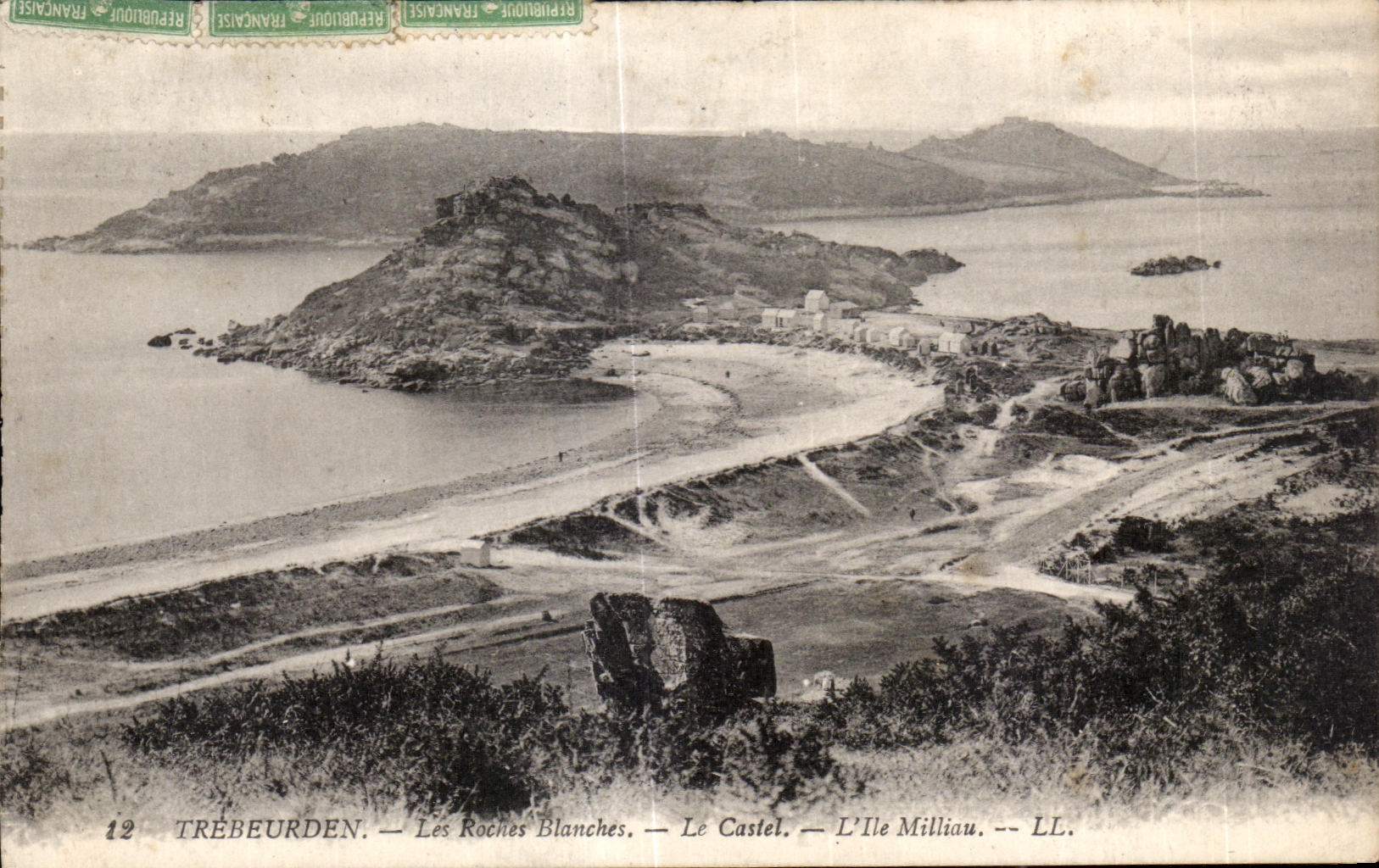 CPA Trebeurden Les Roches Blanches Le Castel L lle Millian