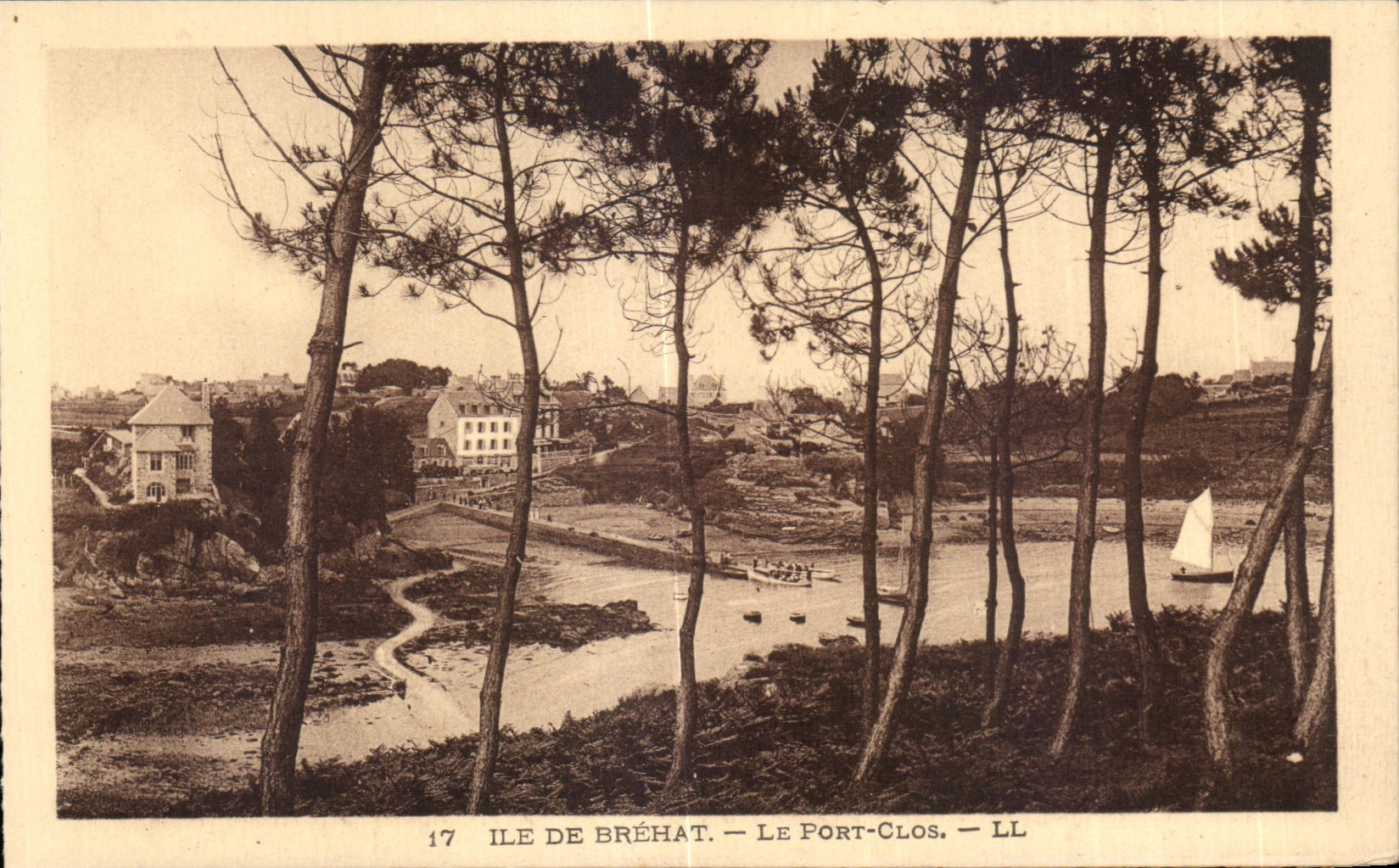 CPA Ilede Brehat Le Port Clos