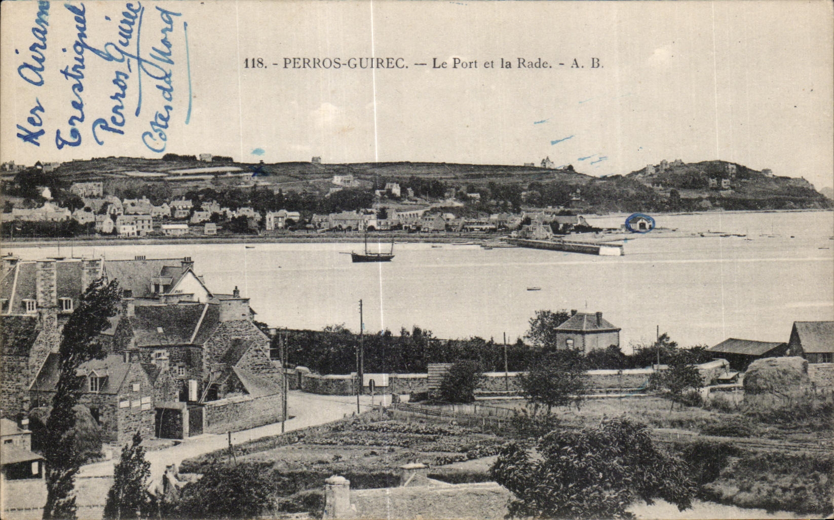 CPA Perros Guirec La Port et la Rade