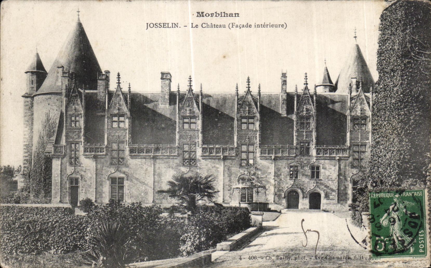 CPA Morbihan Josselin Le Chateau (Facade interieure)