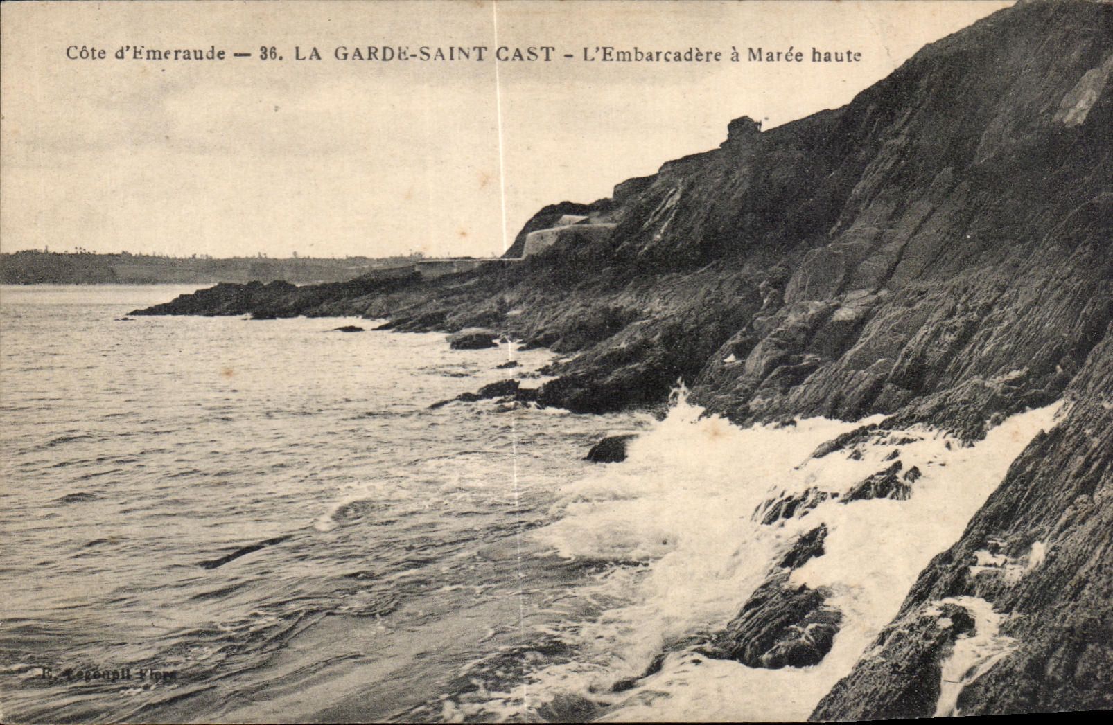 CPA La Garde Saint Cast l Embarcadere a Maree haute