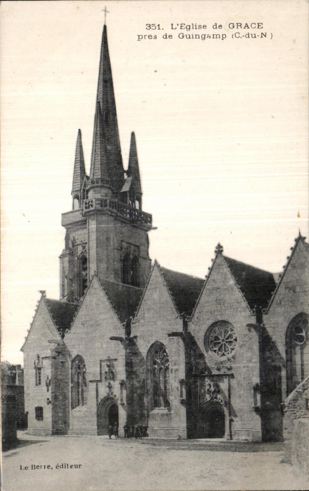 CPA Guingamp L Eglise de Grace Pres de Guingamp