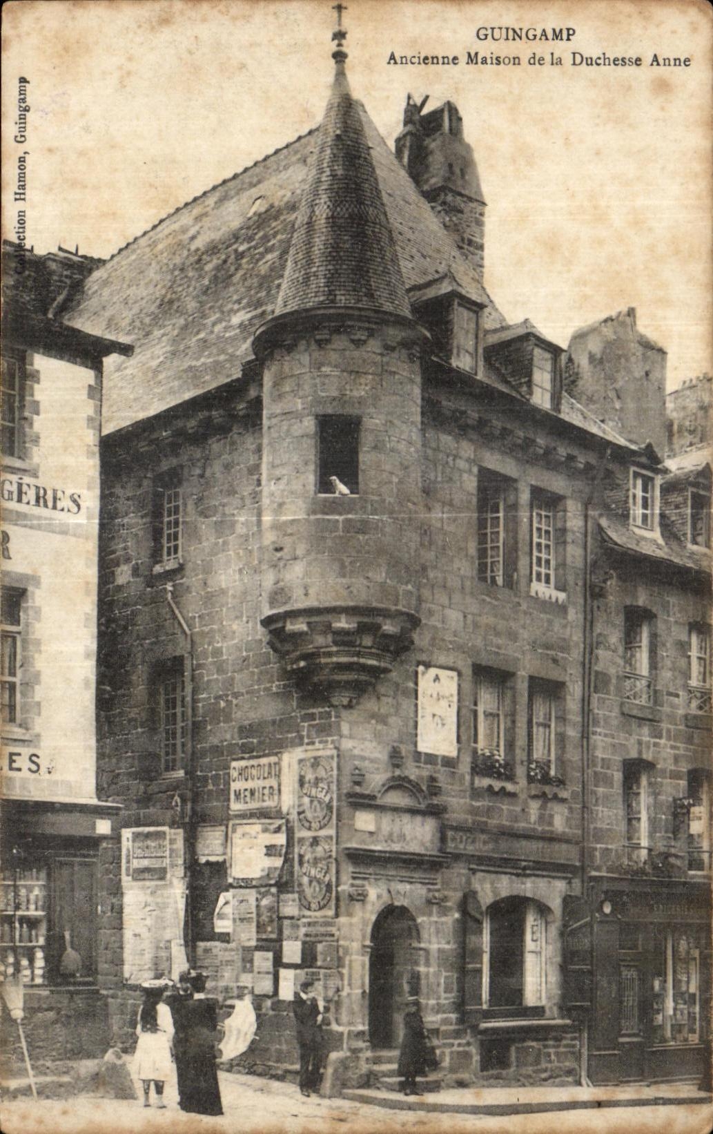 CPA Guingamp Ancienne Maison de la Duchesse Anne