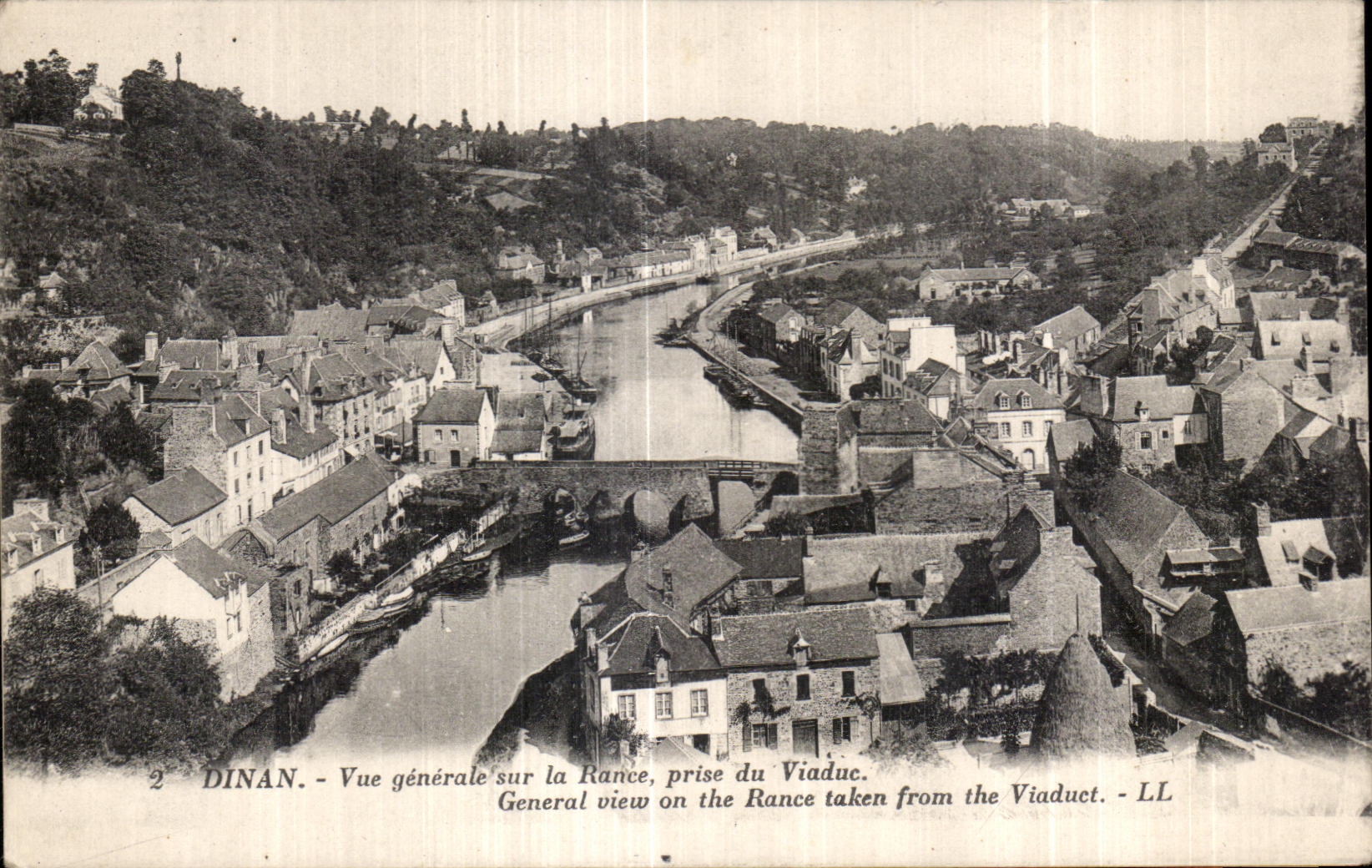 CPA Dinan Vue generale sur la Rance prise du Viaduc