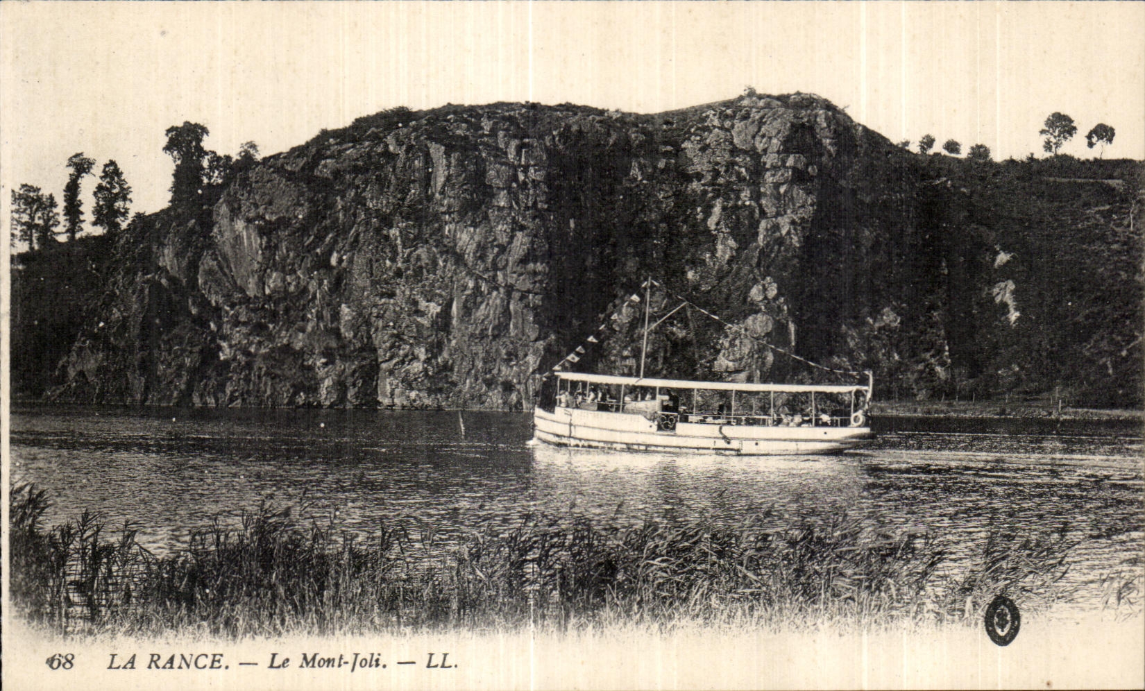 CPA La Rance Le Mont Joli Bateau 