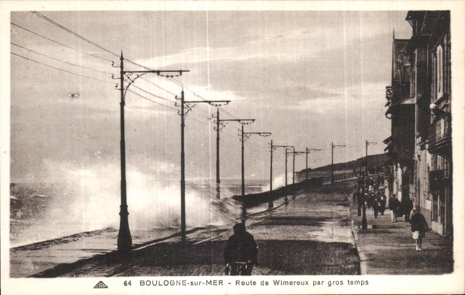 CPA Boulogne on sea Road of Wimereux by heavy weather