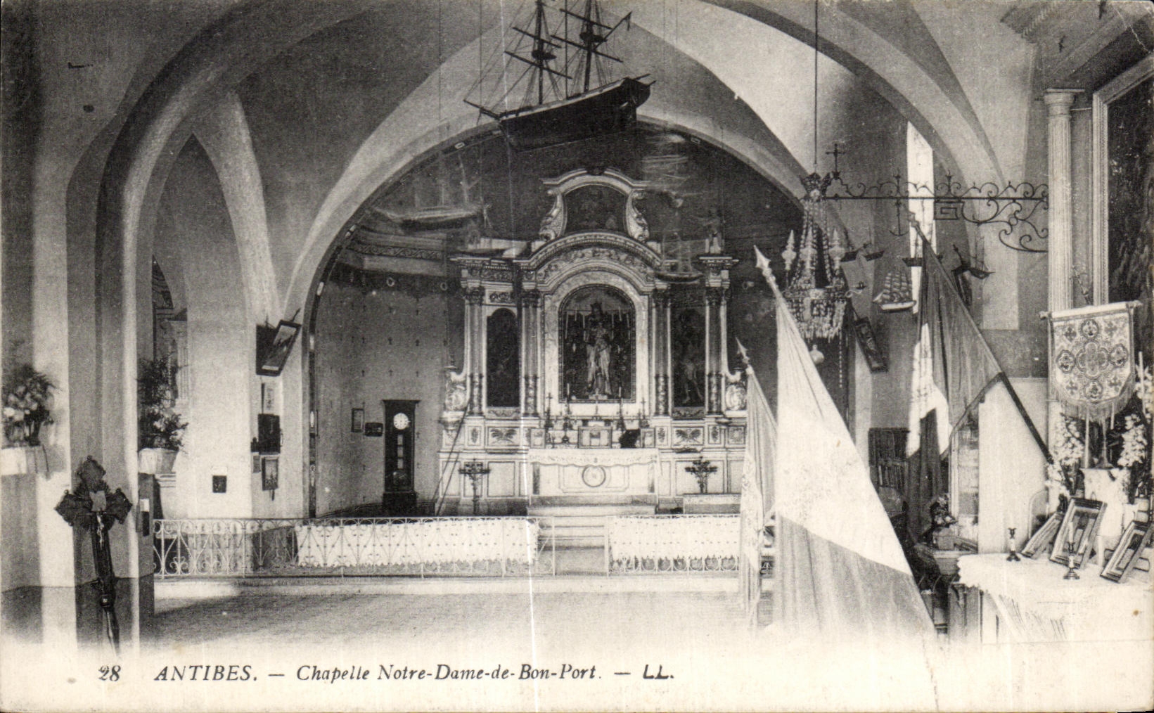 CPA Antibes Chapelle Notre Dame de Bon Port
