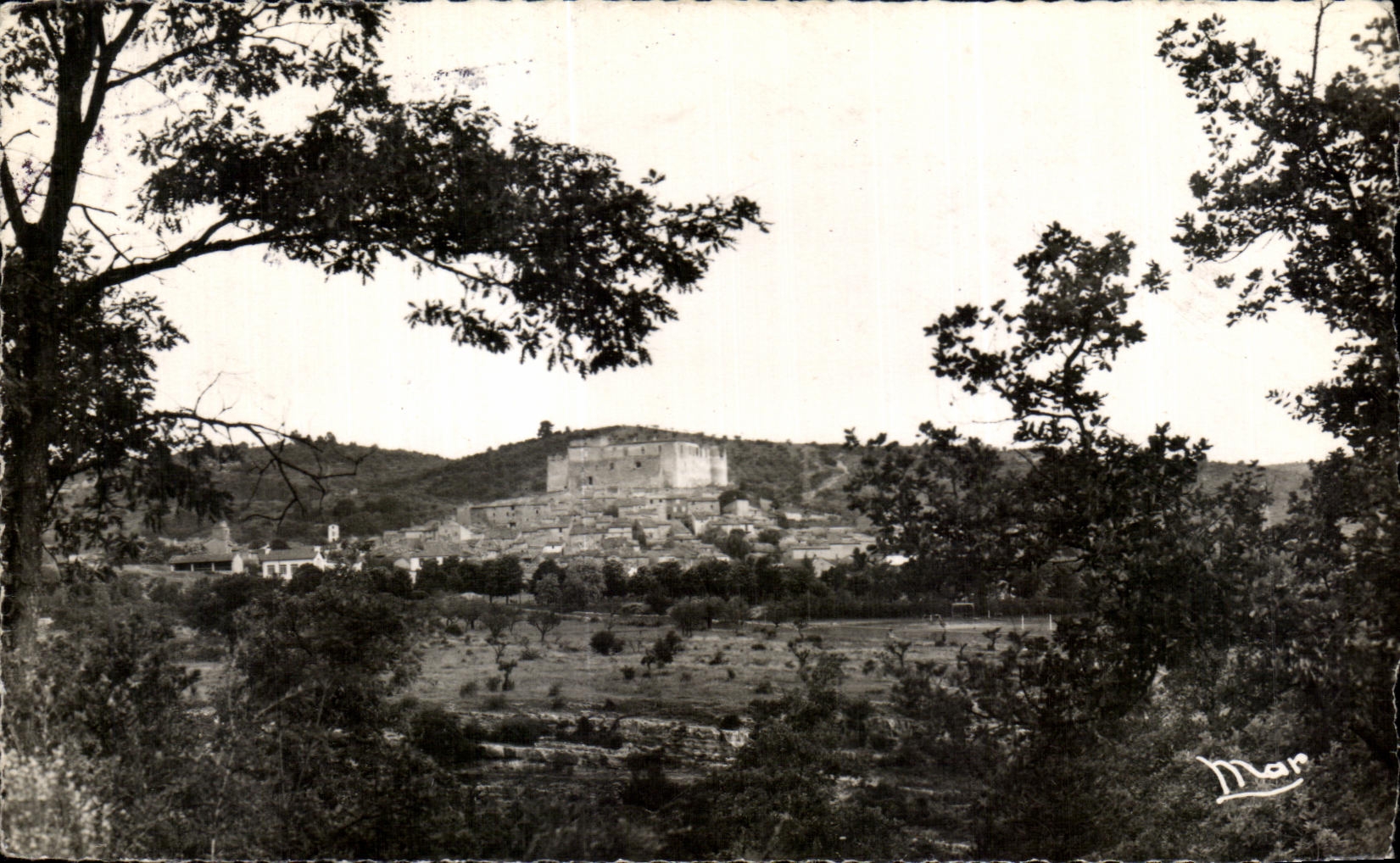 CPA Greoux Les Bains Vue generale et le Chateau