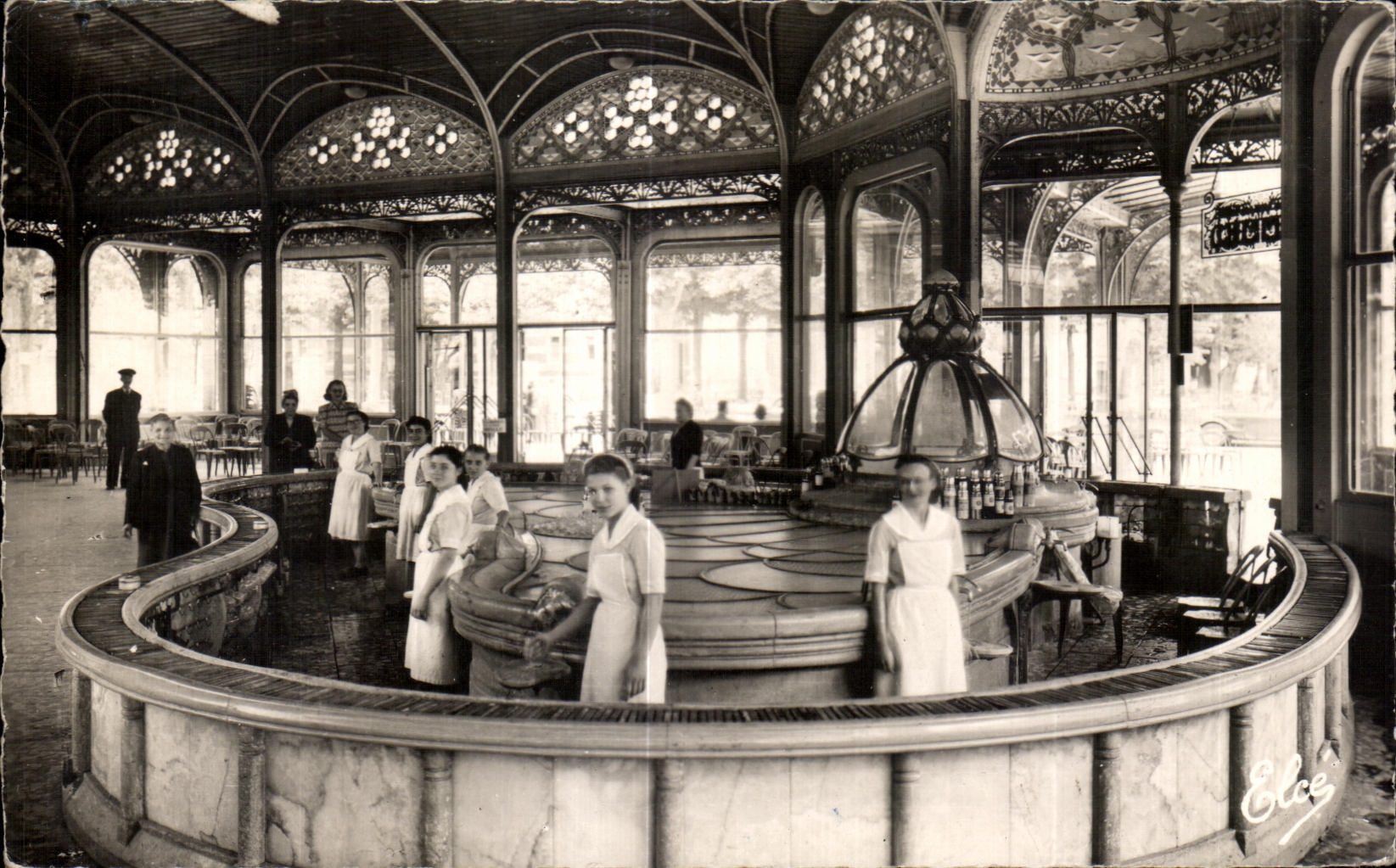 CPA Vichy Allier the Chomel Source