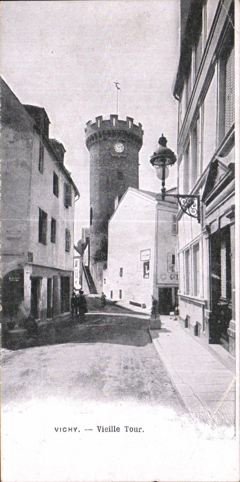 CPA Vichy Old woman Tower