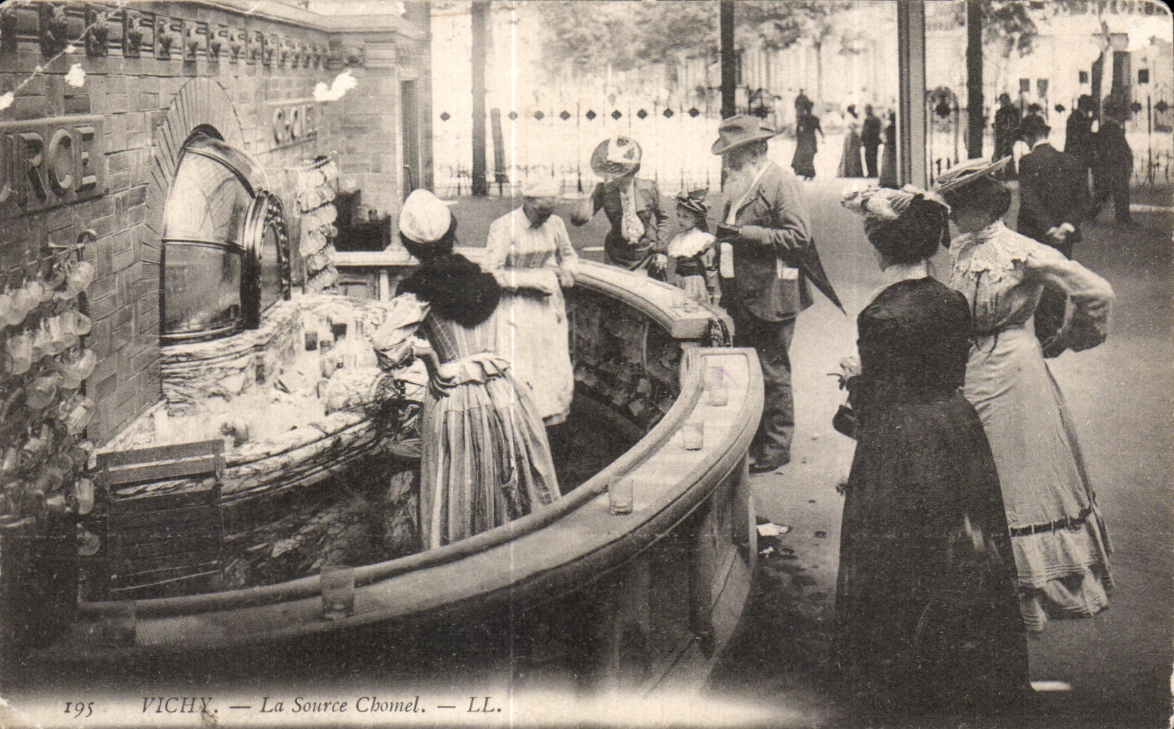 CPA Vichy the chomel Source