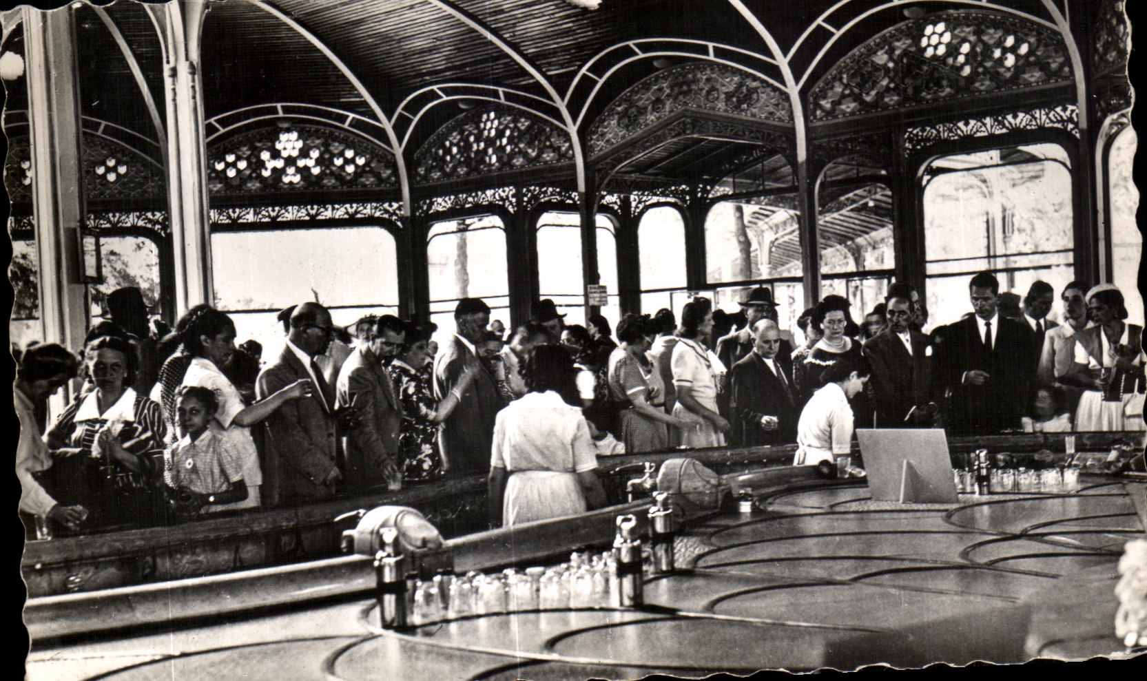 CPA Vichy Allier La Source Chomel