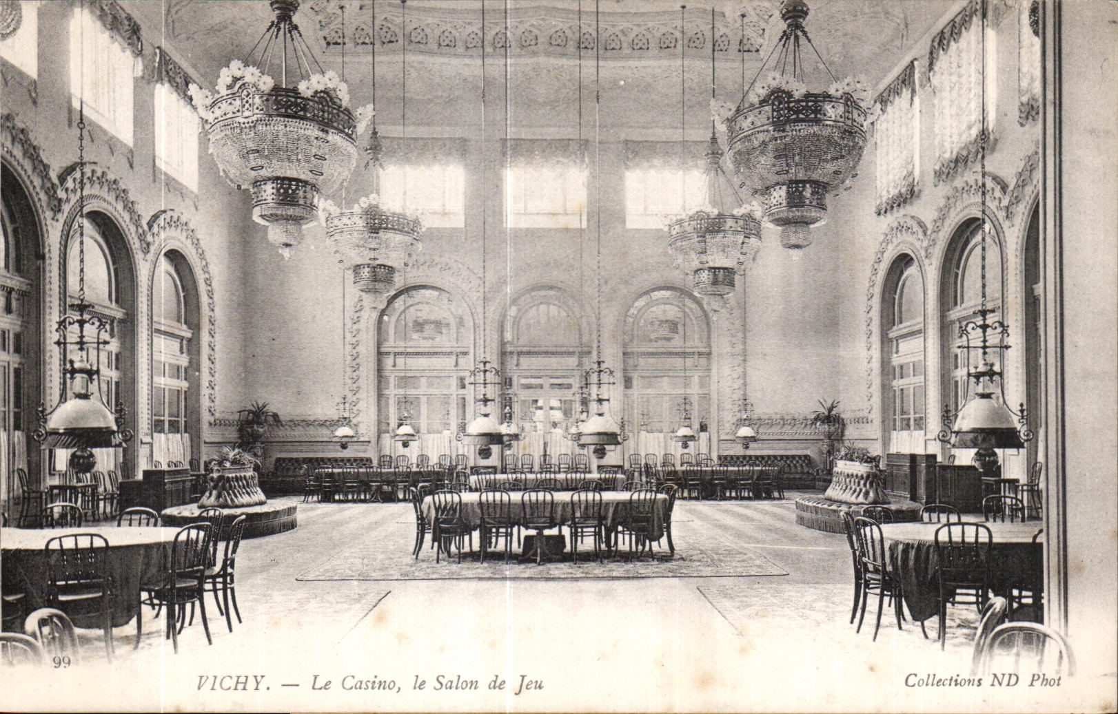 CPA Vichy Le Casino Le Living room of Play