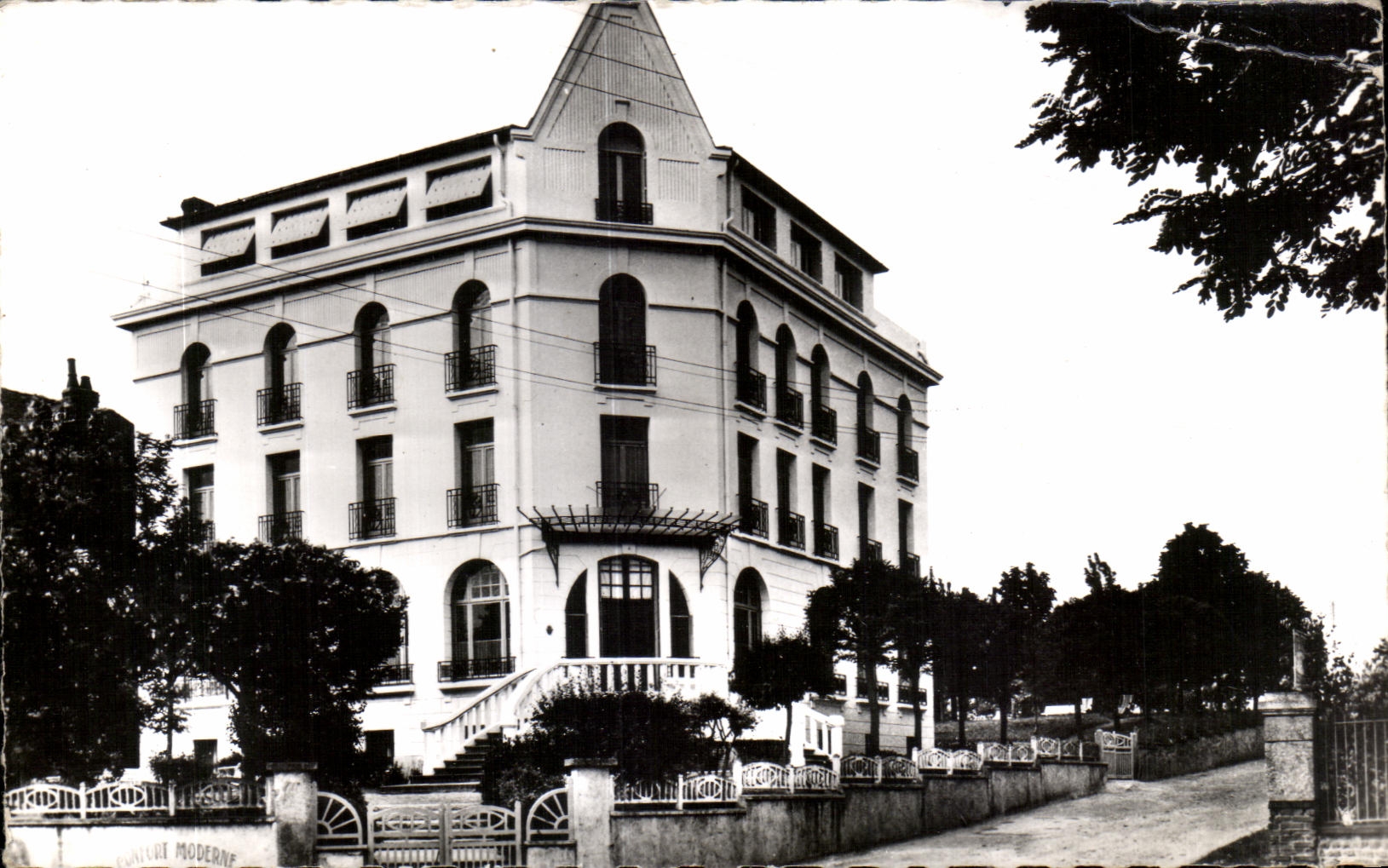 CPA Neris Les Bains Allier Hotel Belle Vuie