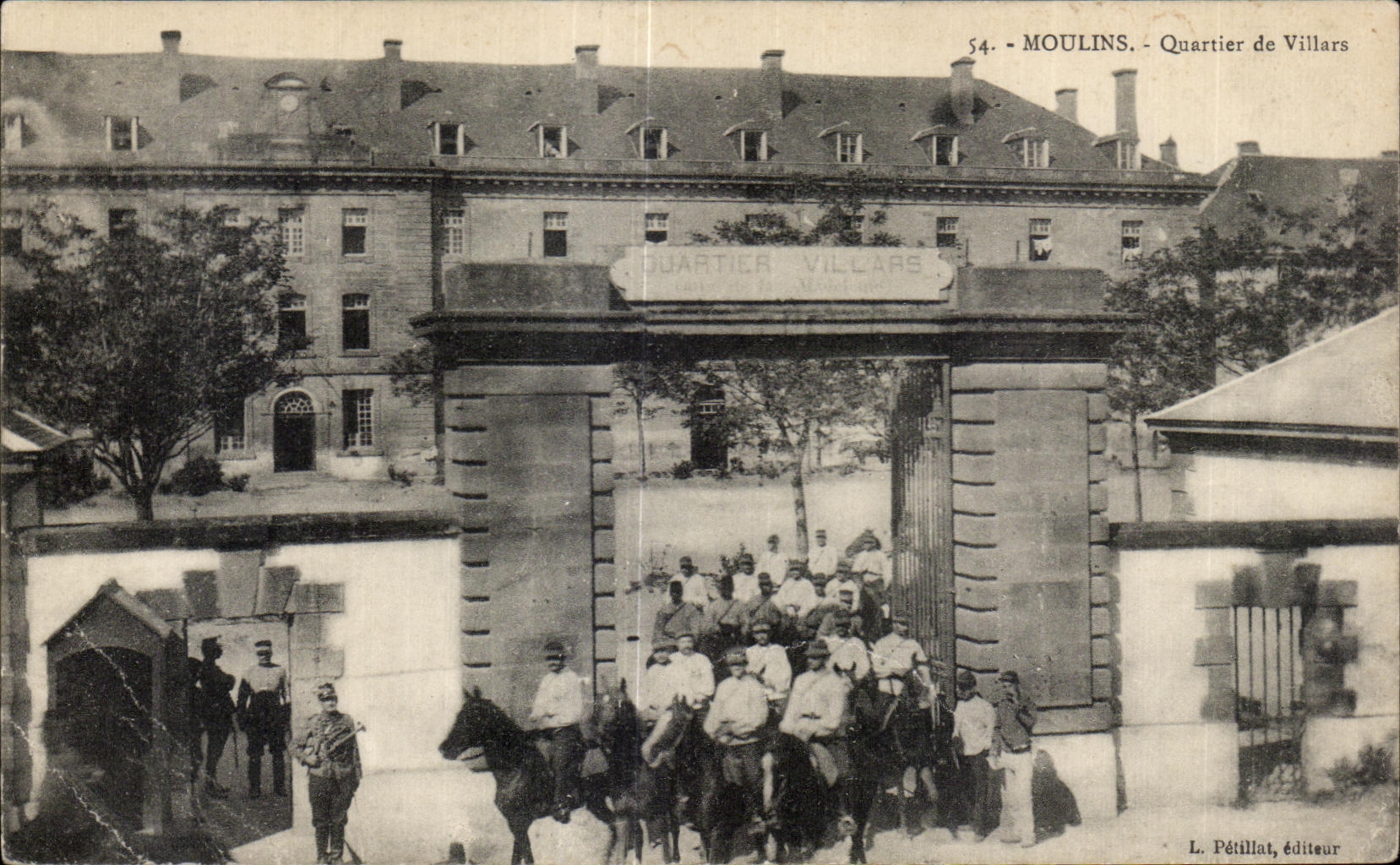 CPA Moulins District of Villars Horse Horse Militaria