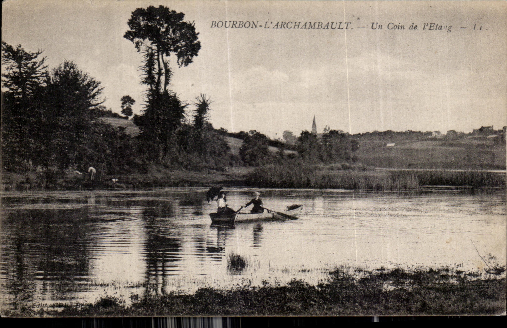 CPA Bourbon l Archambault Un Coin de l Etang